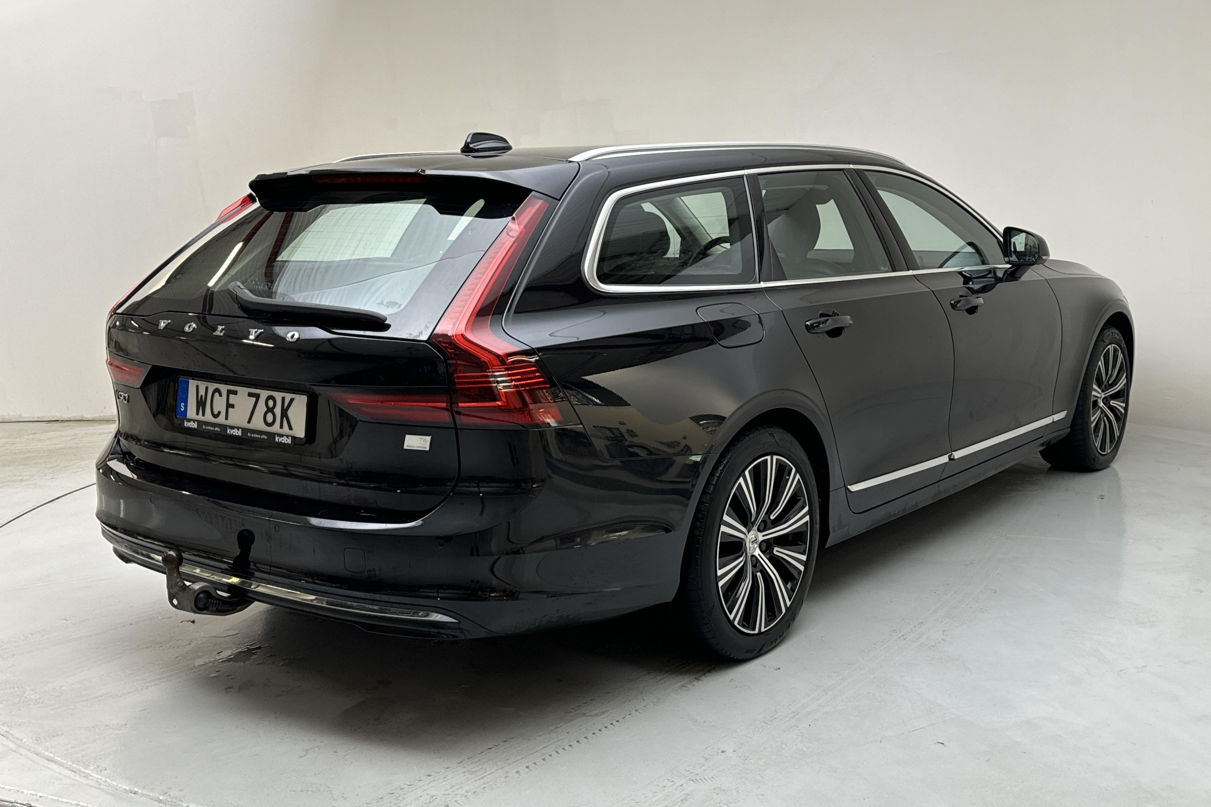 Volvo V90 T6 AWD Twin Engine (340hk) - 95 360 km - Automatic - black - 2022