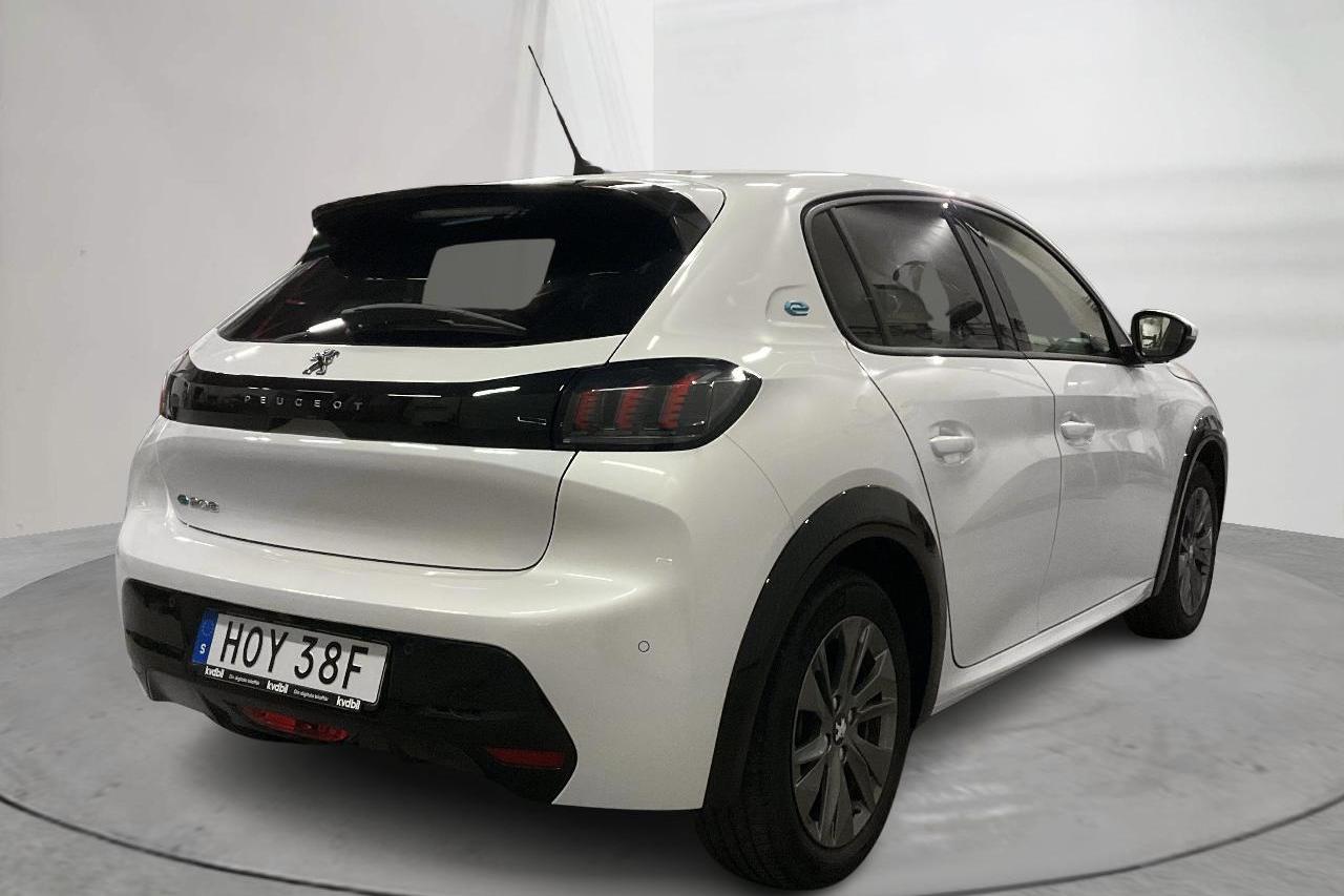 Peugeot e-208 50 kWh 5dr (136hk) - 30 820 km - Automatyczna - biały - 2021