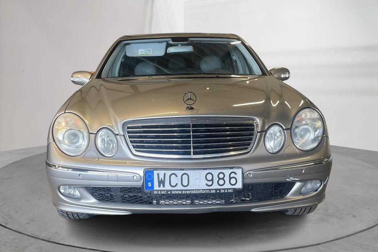 Mercedes E 500 4Matic W211 (306hk) - 157 300 km - Automatic - silver - 2005