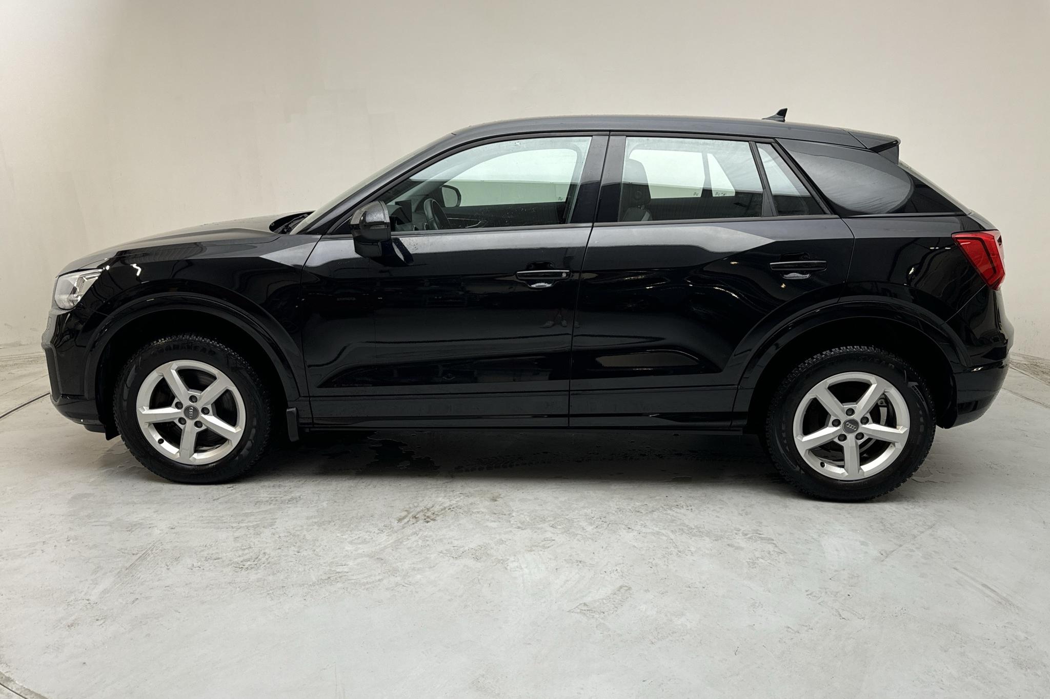 Audi Q2 1.0 TFSI (116hk) - 3 715 mil - Automat - svart - 2018