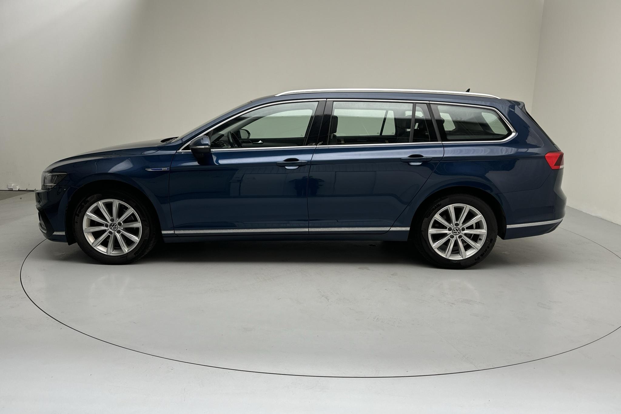 VW Passat 1.4 GTE Sportscombi (218hk) - 124 940 km - Automatic - blue - 2021