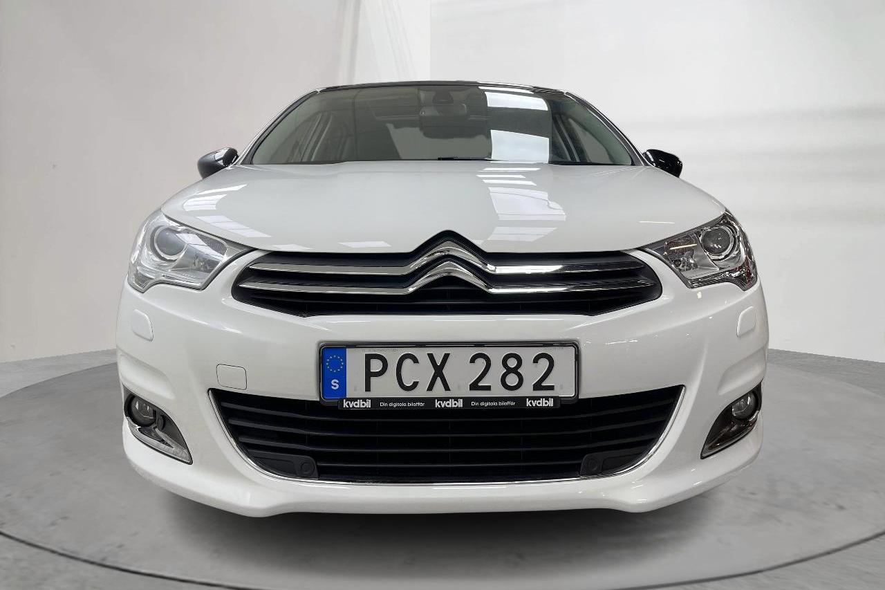 Citroen C4 Puretech (110hk) - 123 770 km - Manual - white - 2017