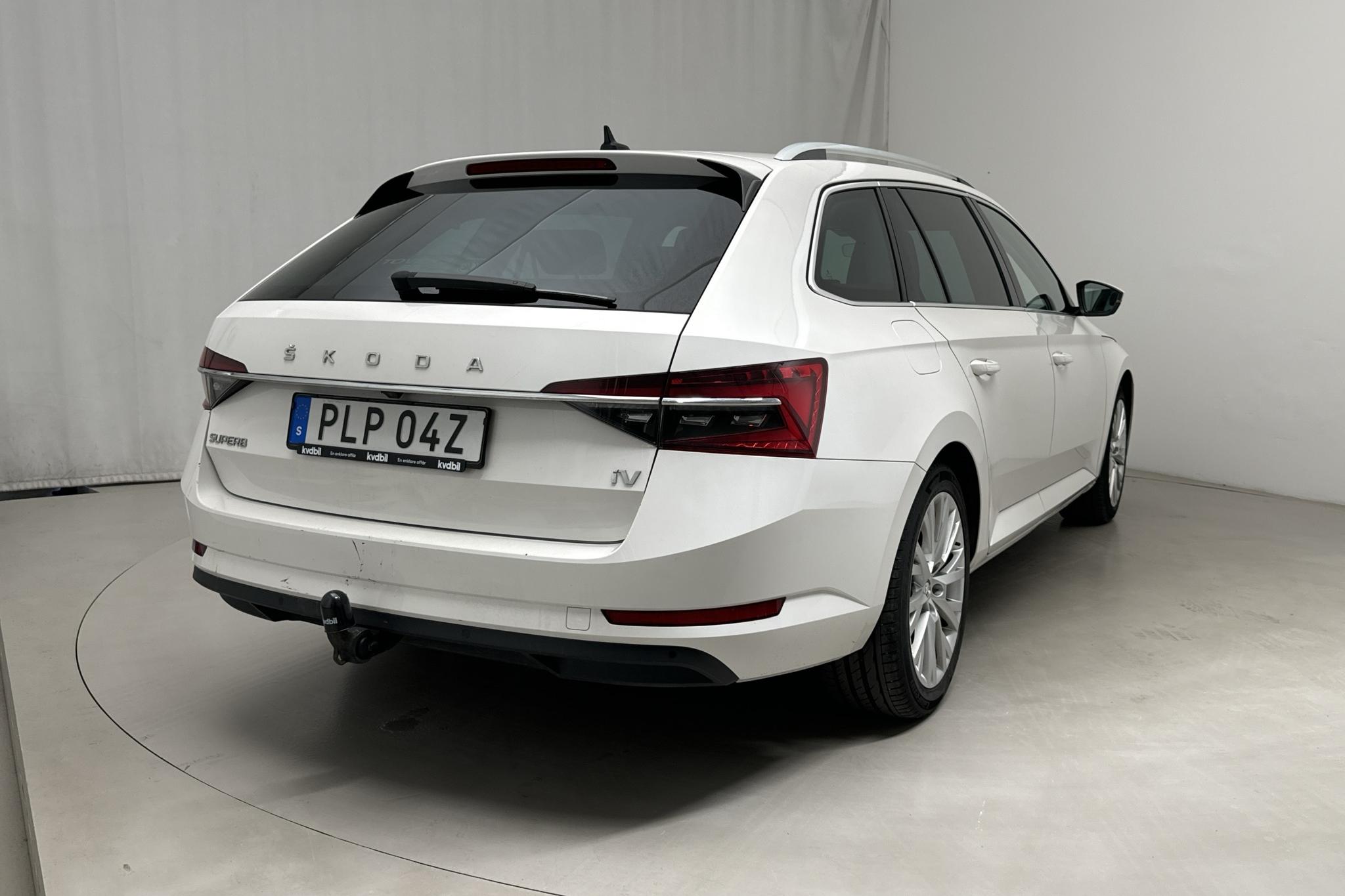 Skoda Superb 1.4 TSI PHEV Kombi (218hk) - 110 970 km - Automatic - white - 2021