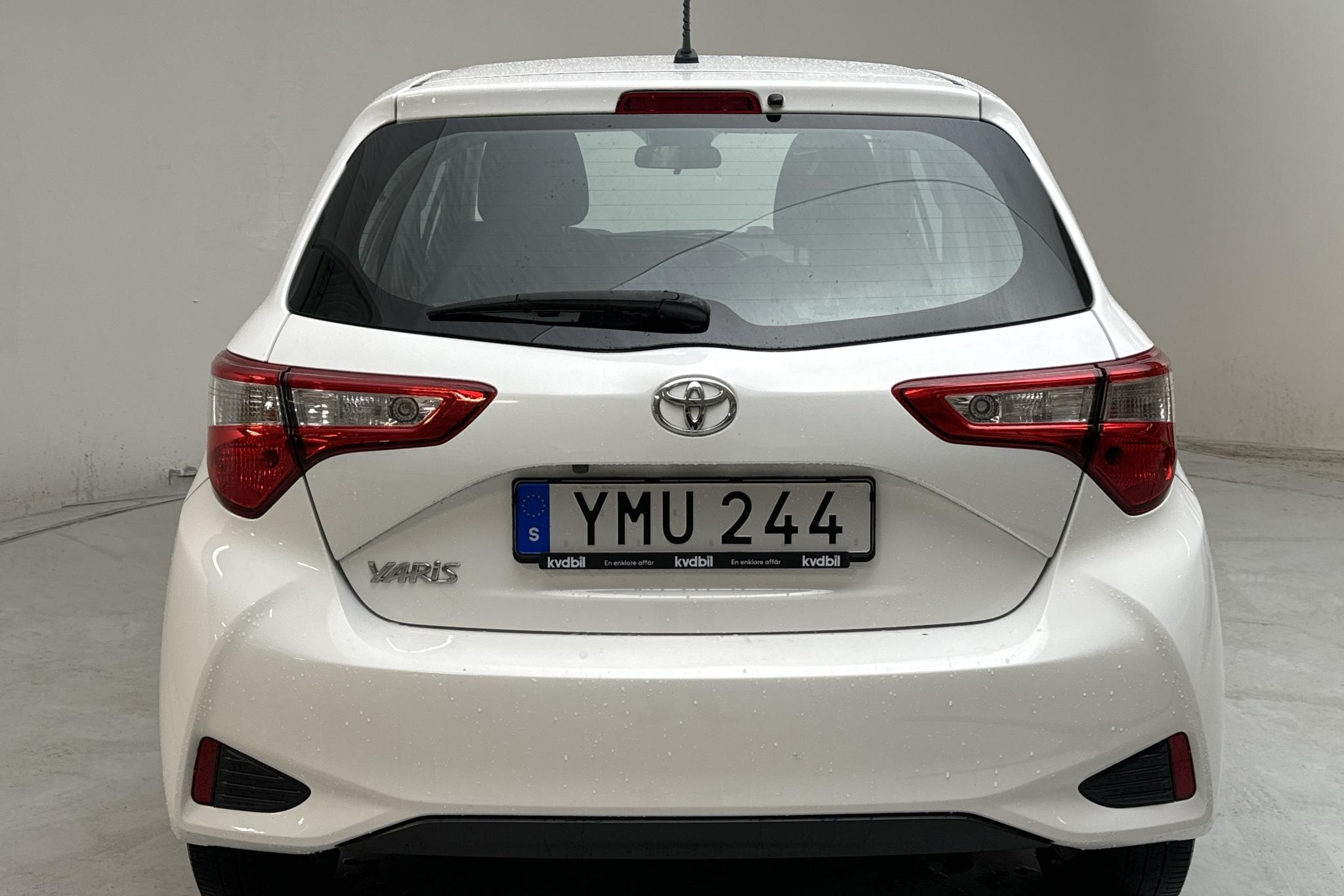 Toyota Yaris 1.5 5dr (111hk) - 43 480 km - Automatyczna - biały - 2017