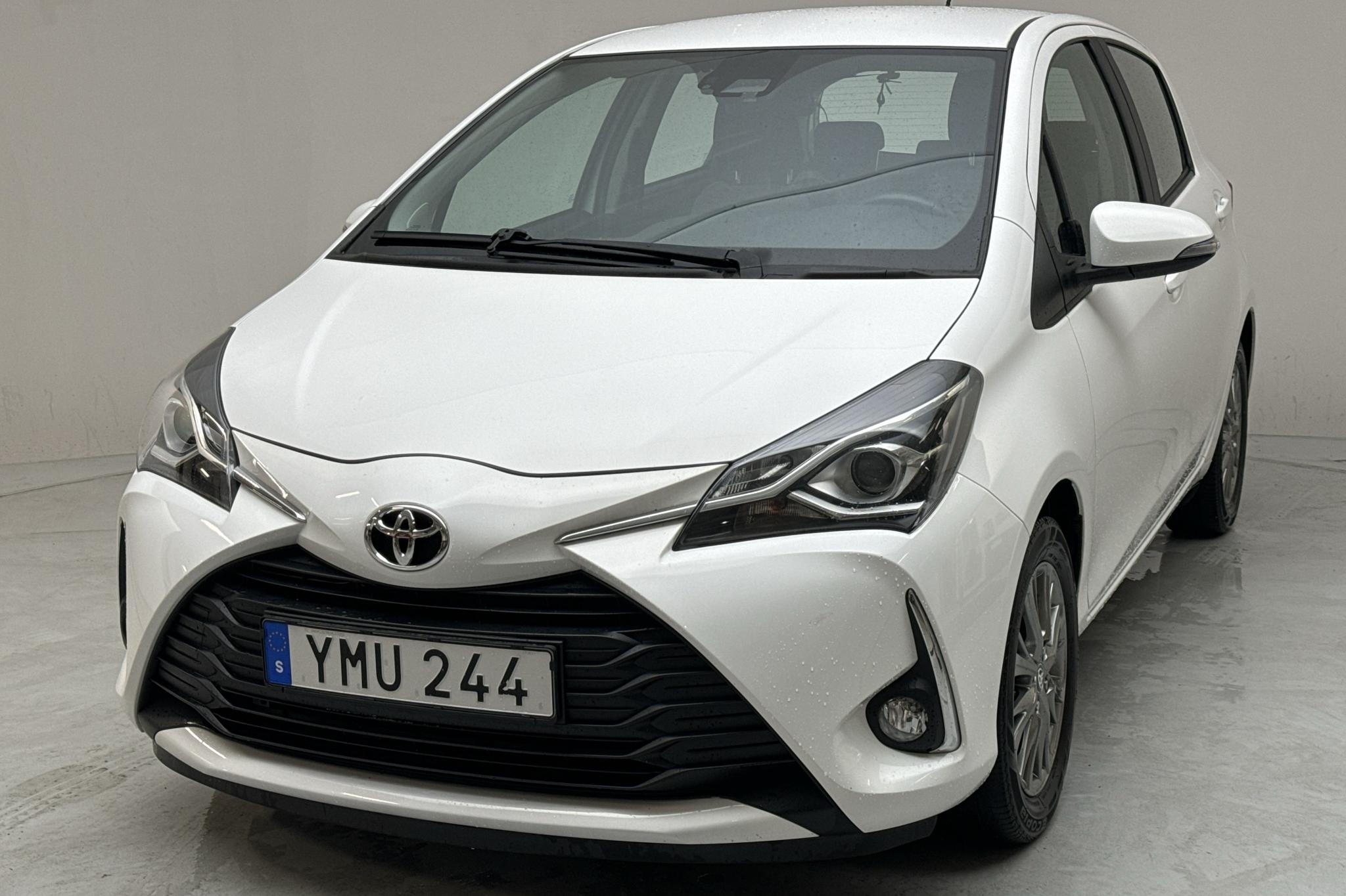 Toyota Yaris 1.5 5dr (111hk) - 43 480 km - Automatyczna - biały - 2017