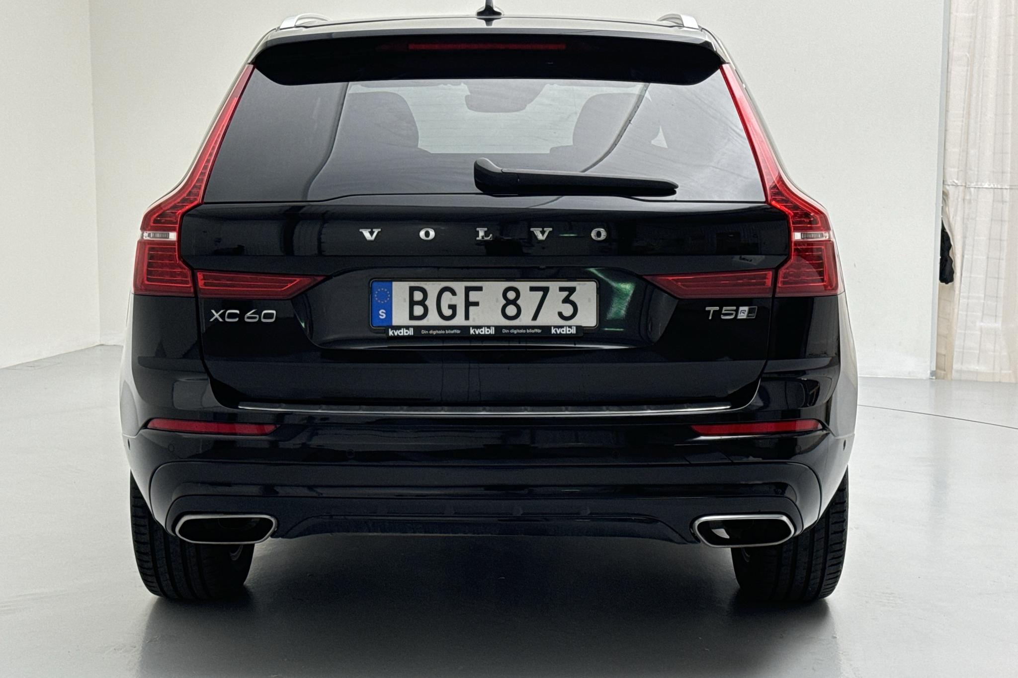 Volvo XC60 T5 AWD (250hk) - 144 810 km - Automatic - black - 2018