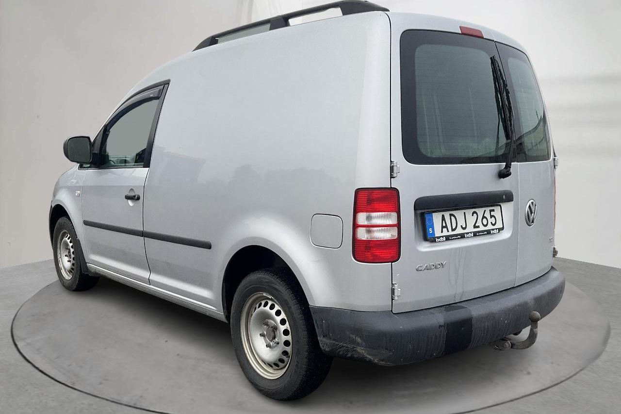 VW Caddy 1.6 TDI Skåp (102hk) - 204 310 km - Automaattinen - hopea - 2014