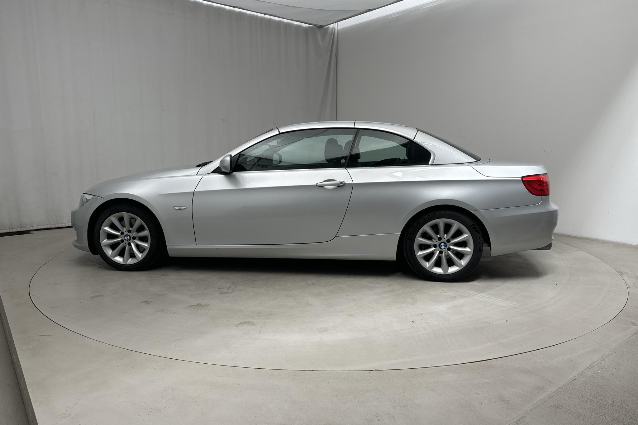 BMW 325i Cabriolet, E93 (218hk) - 88 740 km - Manuaalinen - Light Grey - 2012