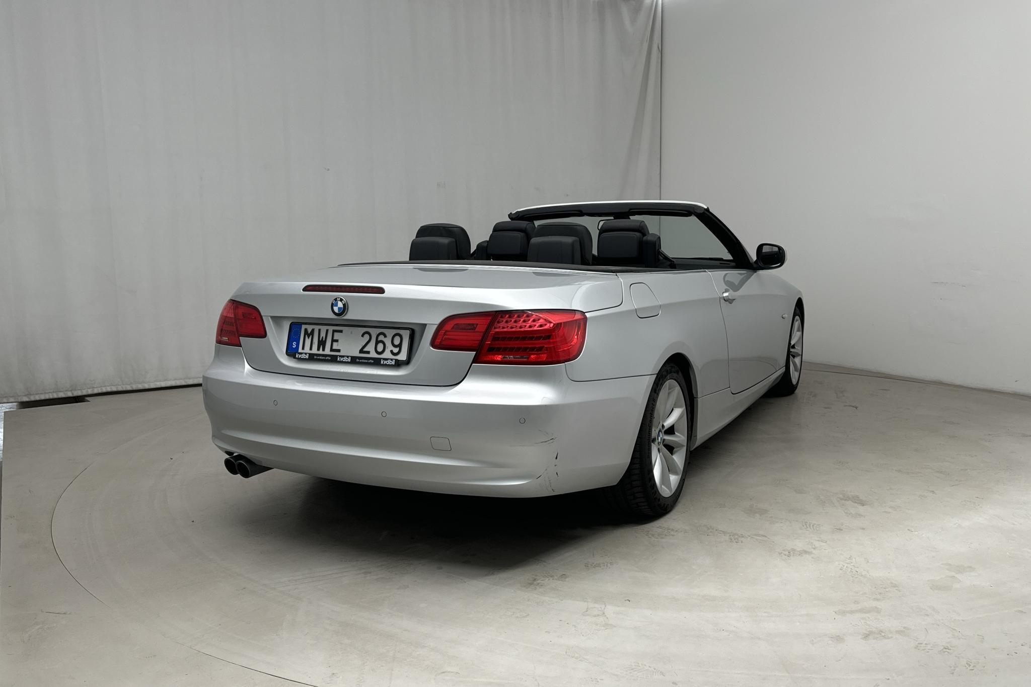 BMW 325i Cabriolet, E93 (218hk) - 88 740 km - Manualna - Light Grey - 2012