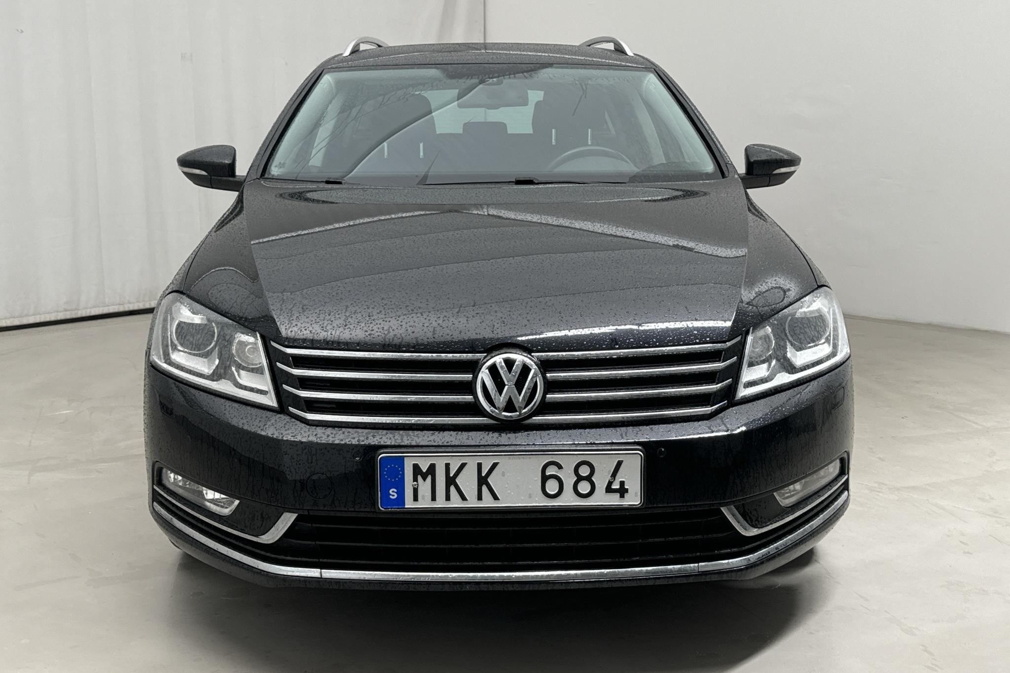 VW Passat 1.4 TSI EcoFuel Variant (150hk) - 16 048 mil - Automat - svart - 2014