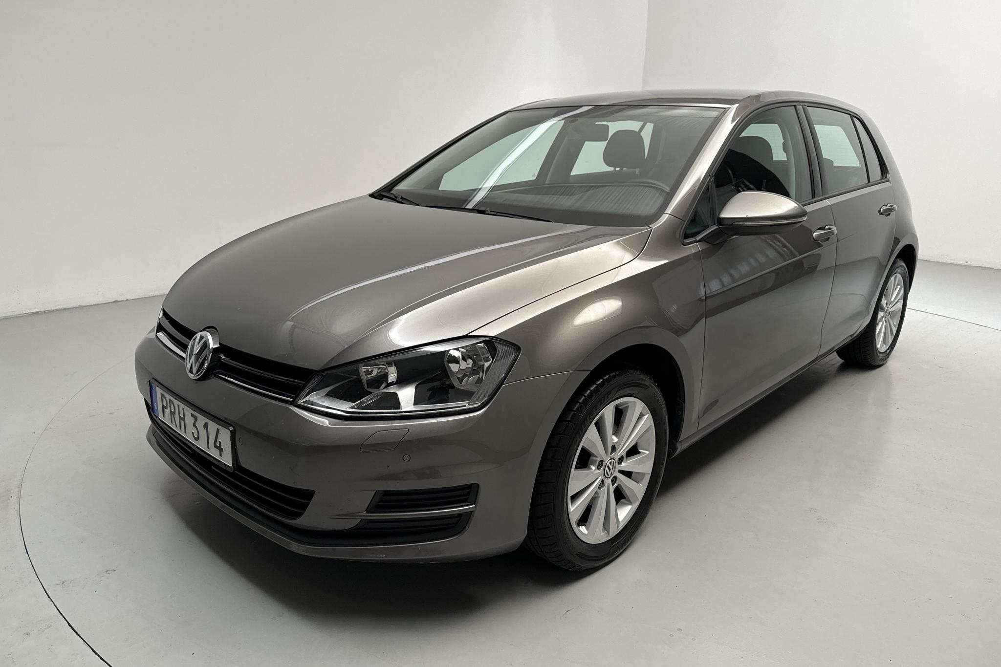 VW Golf VII 1.2 TSI 5dr (110hk) - 40 060 km - Manual - gray - 2017