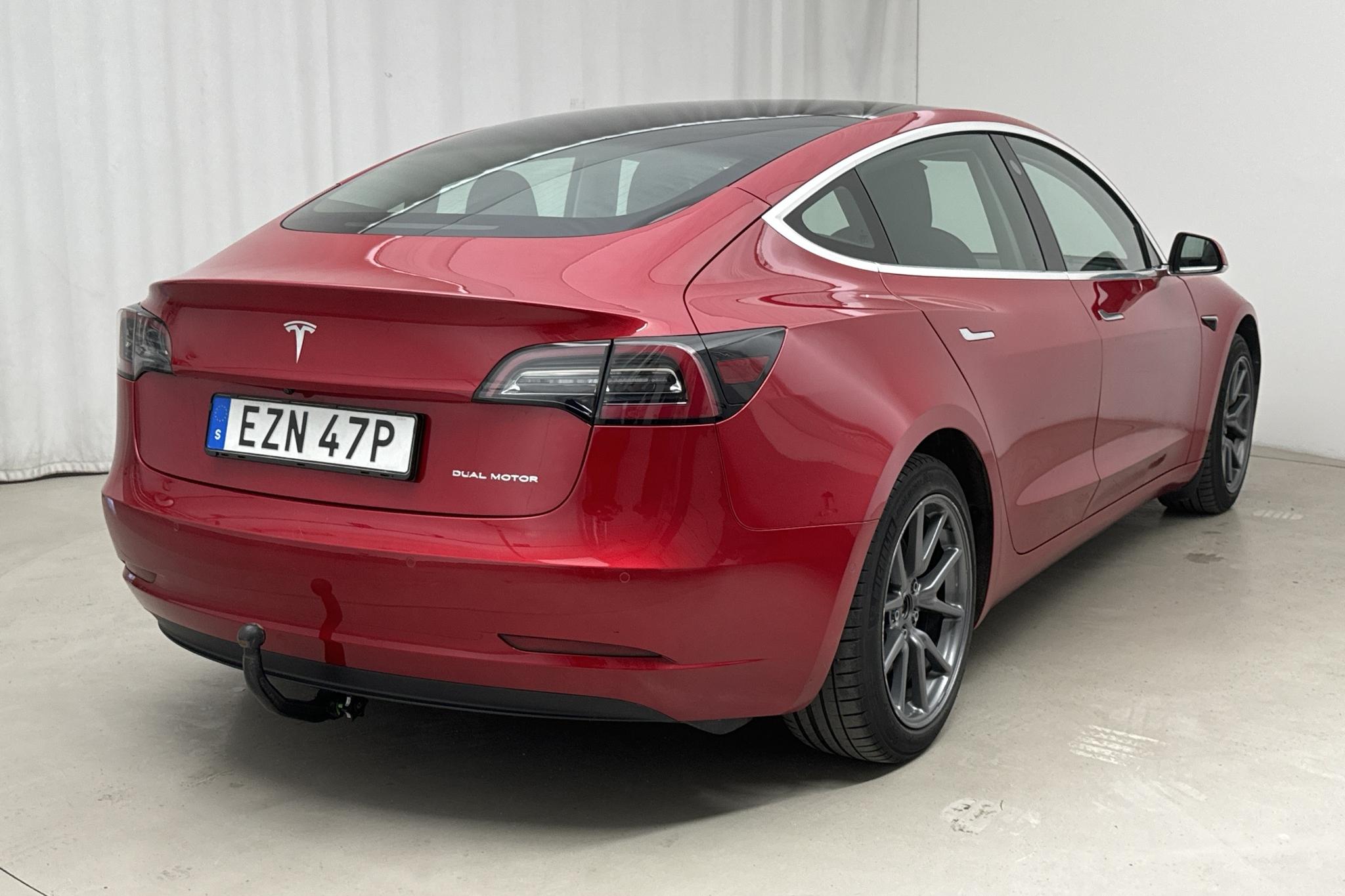 Tesla Model 3 Long Range Dual Motor AWD - 3 307 mil - Automat - röd - 2020