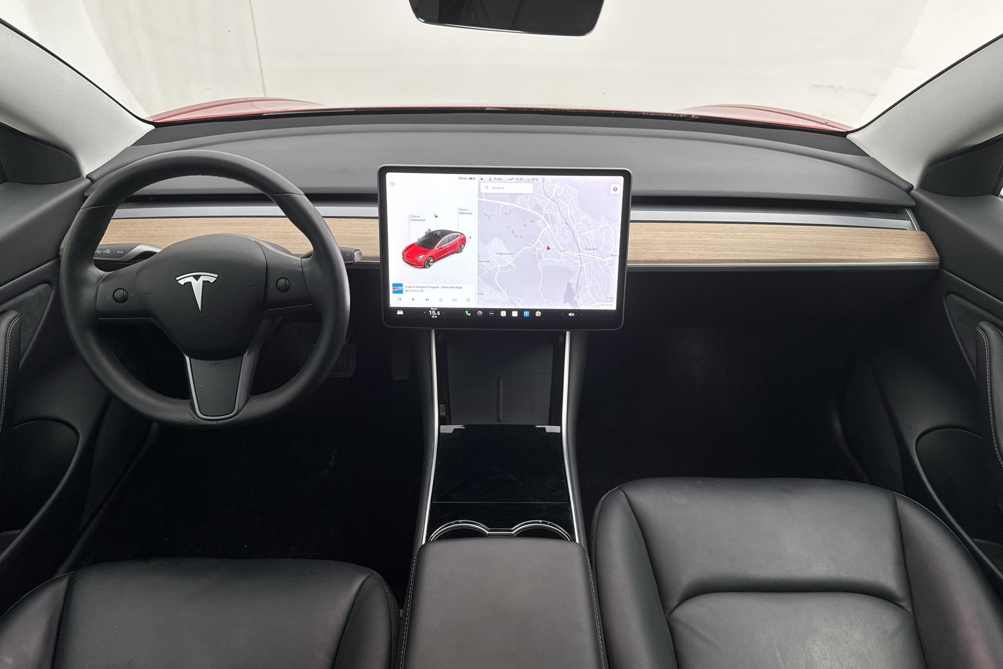 Tesla Model 3 Long Range Dual Motor AWD - 33 070 km - Automatic - red - 2020