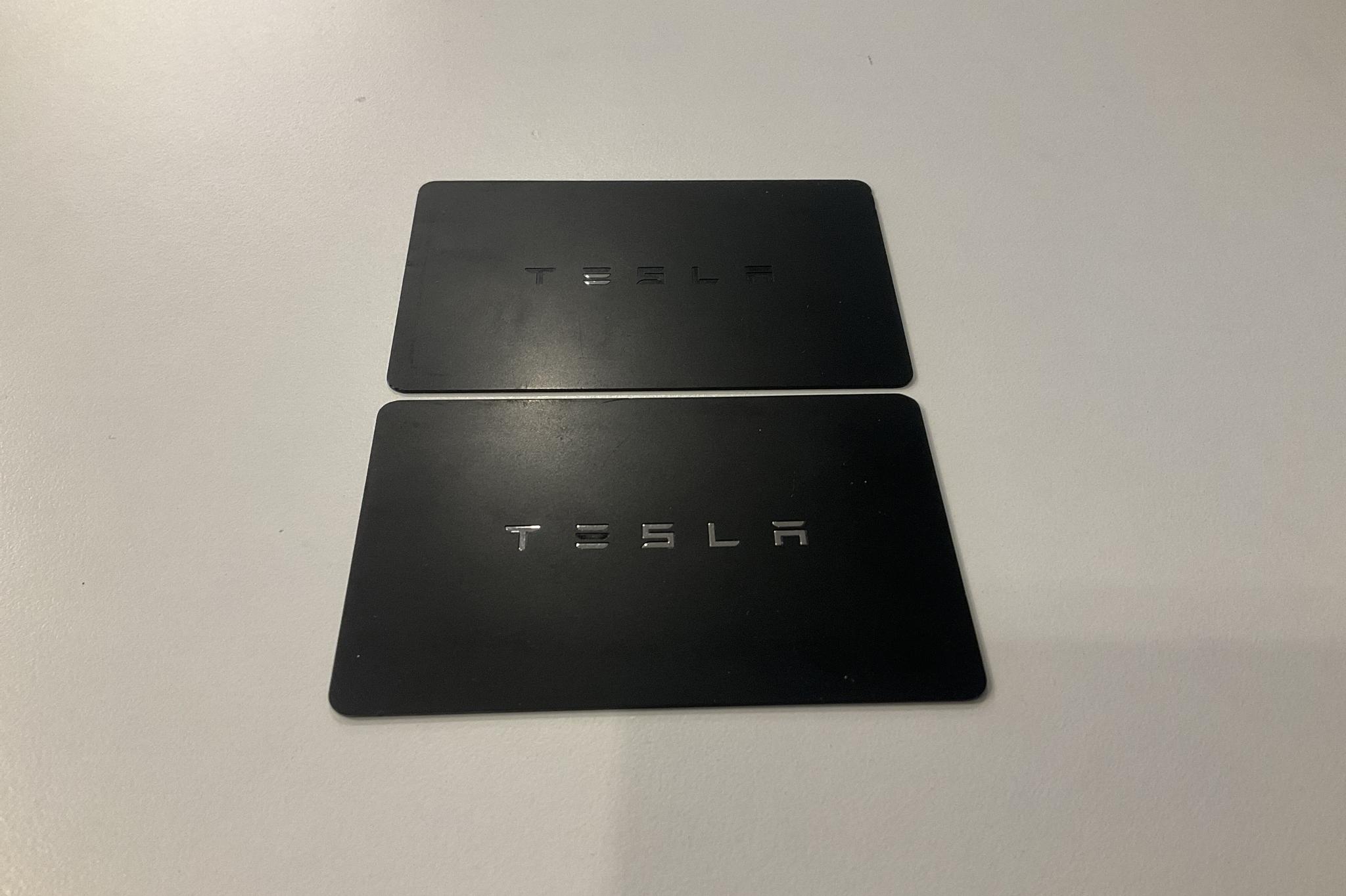 Tesla Model 3 Long Range Dual Motor AWD - 33 070 km - Automatyczna - czerwony - 2020