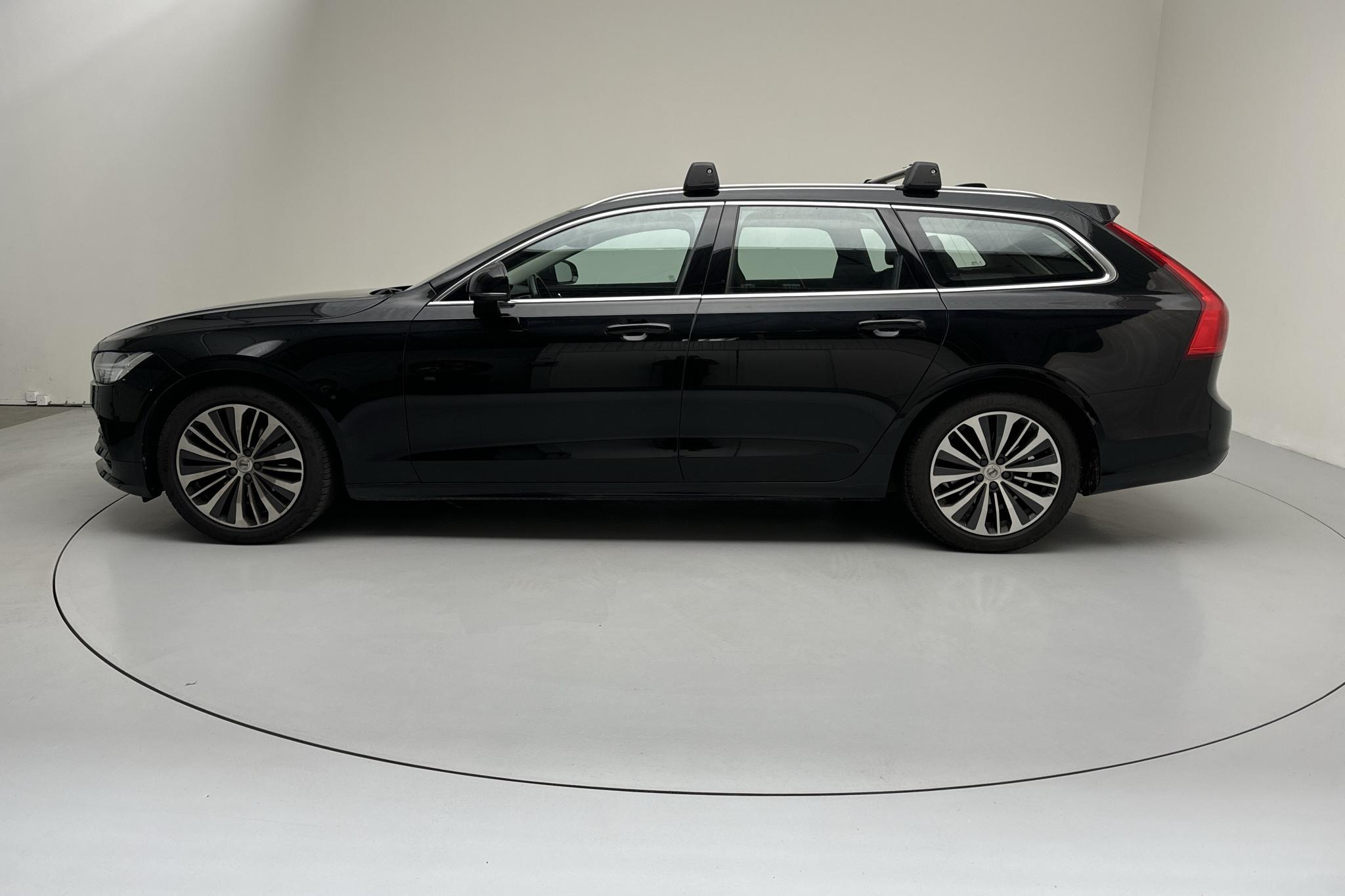 Volvo V90 D3 (150hk) - 140 610 km - Manual - black - 2020