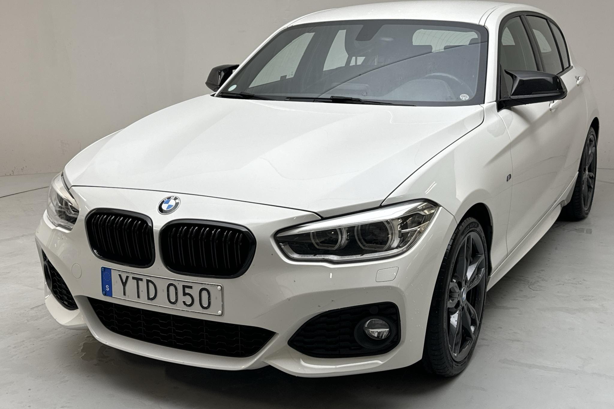 BMW 120i 5dr, F20 (184hk) - 58 360 km - Automatyczna - biały - 2019