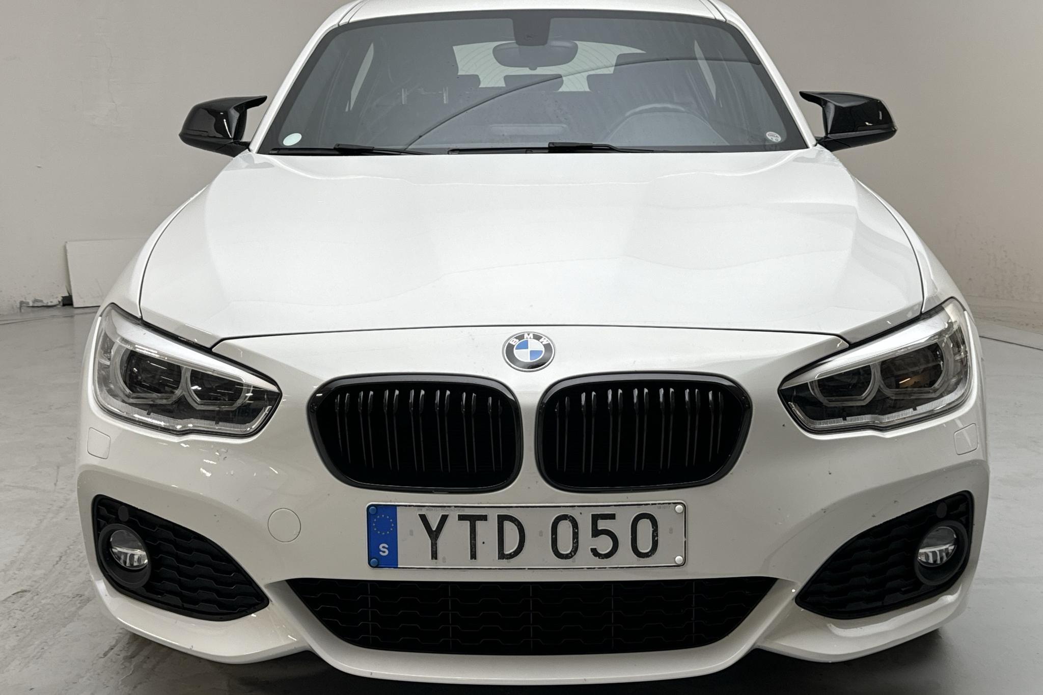 BMW 120i 5dr, F20 (184hk) - 58 360 km - Automatyczna - biały - 2019