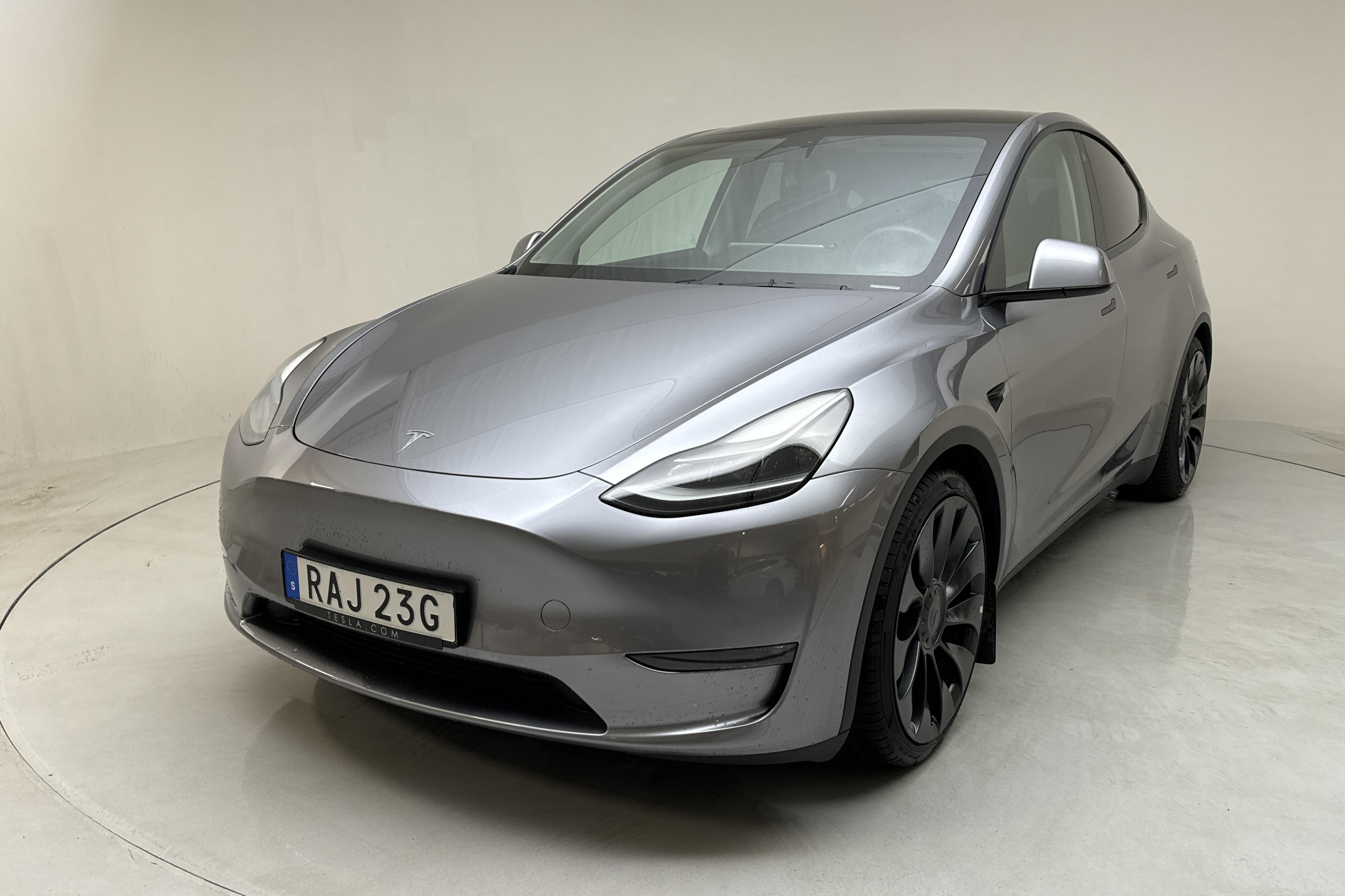 Tesla Model Y Performance Dual Motor AWD - 31 780 km - Automatyczna - szary - 2023