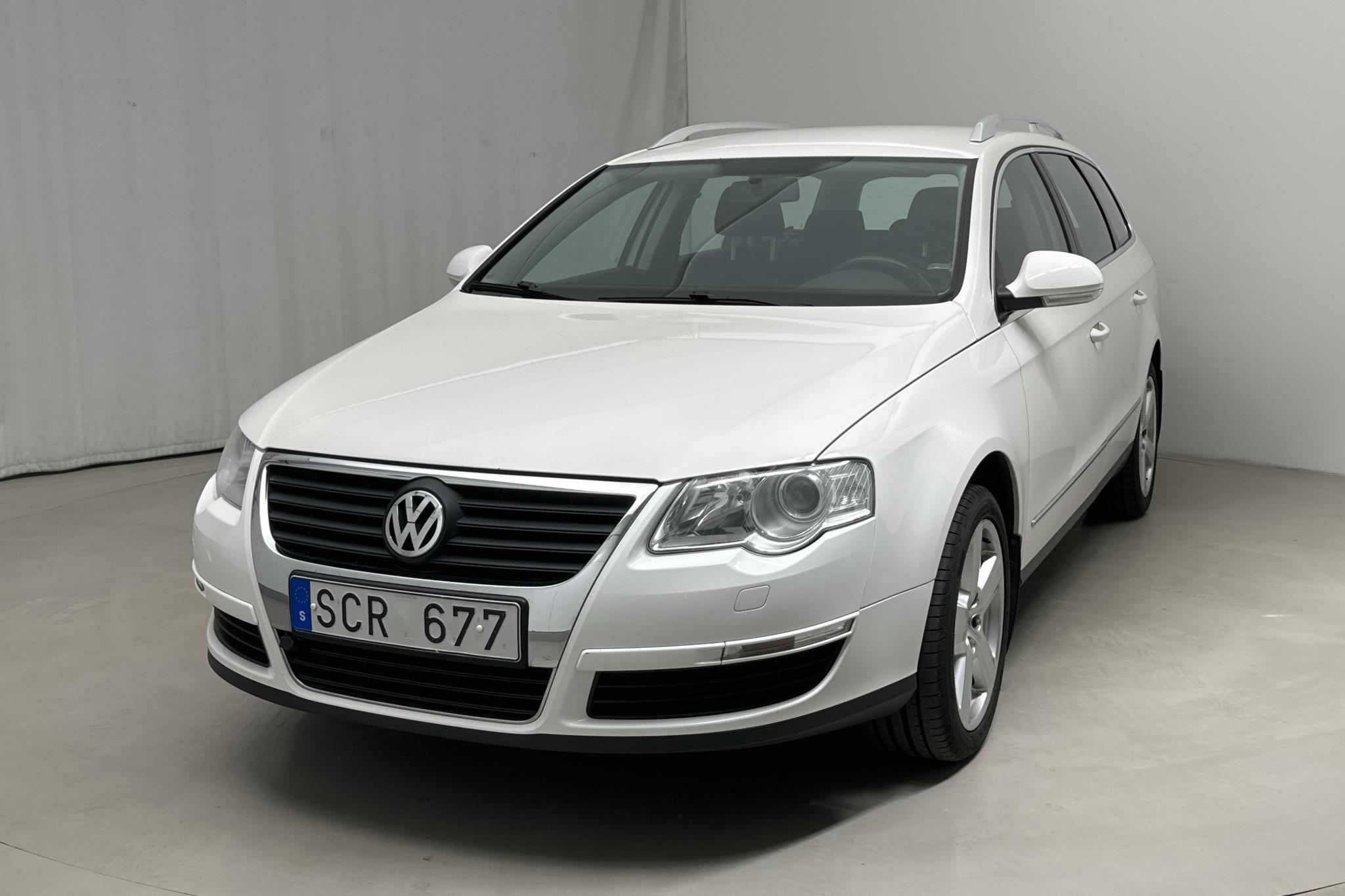 VW Passat 1.4 TSI EcoFuel Variant (150hk) - 162 180 km - Käsitsi - valge - 2010