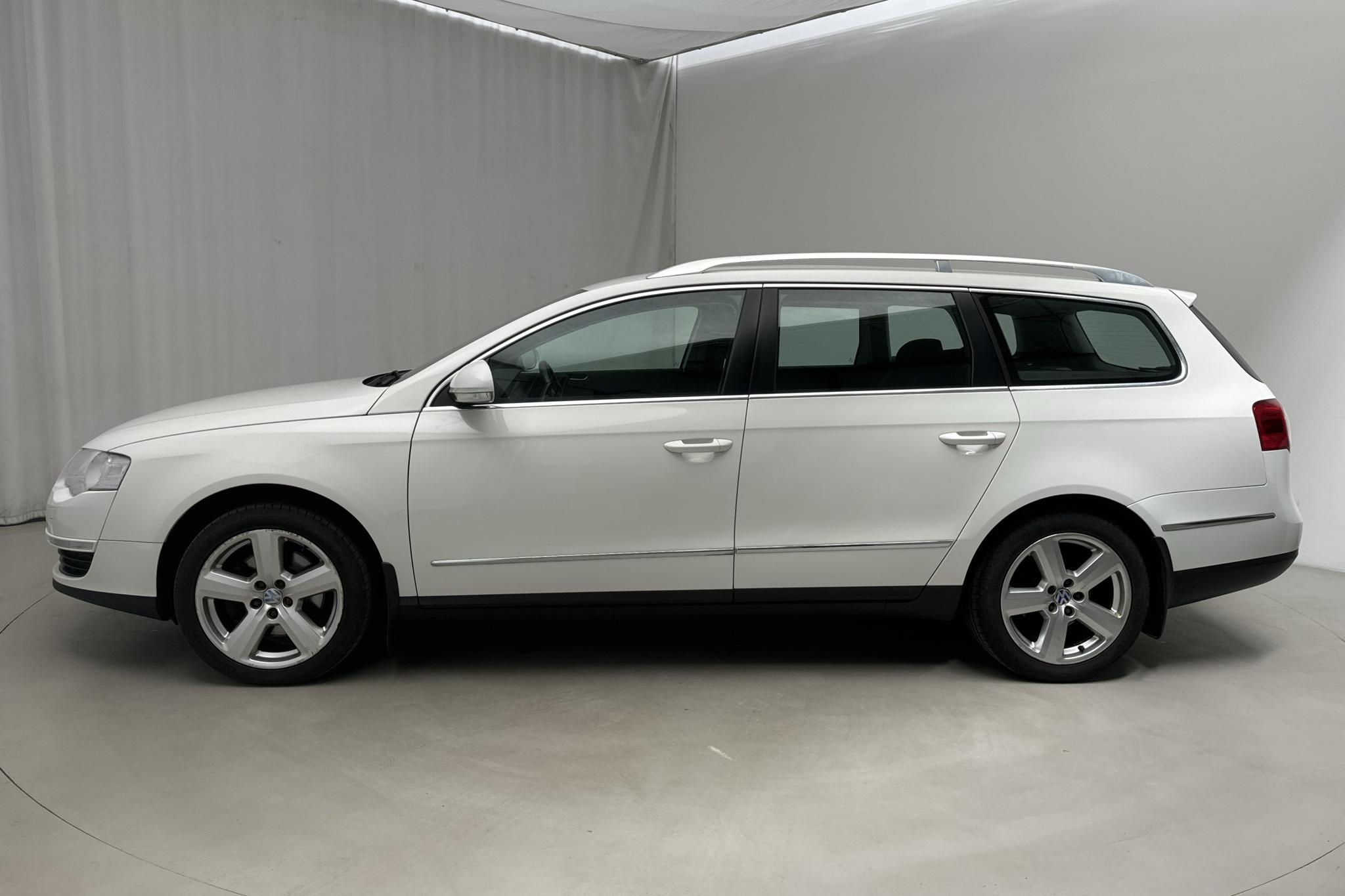 VW Passat 1.4 TSI EcoFuel Variant (150hk) - 162 180 km - Manual - white - 2010