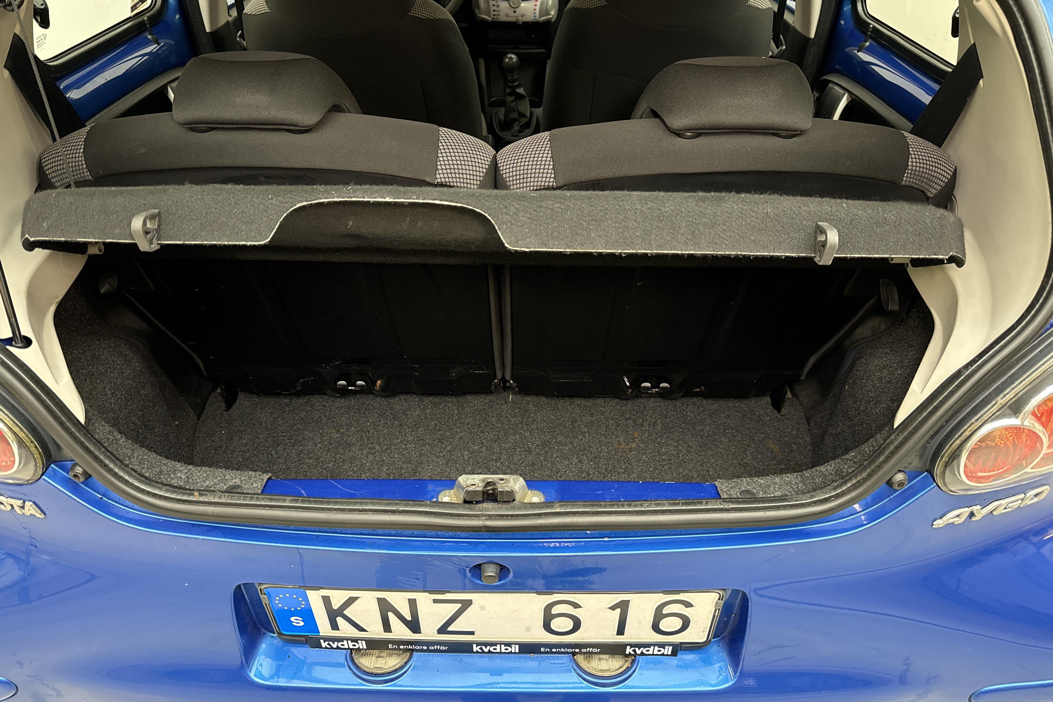 Toyota Aygo 1.0 VVT-i 5dr (68hk) - 200 390 km - Käsitsi - sinine - 2012