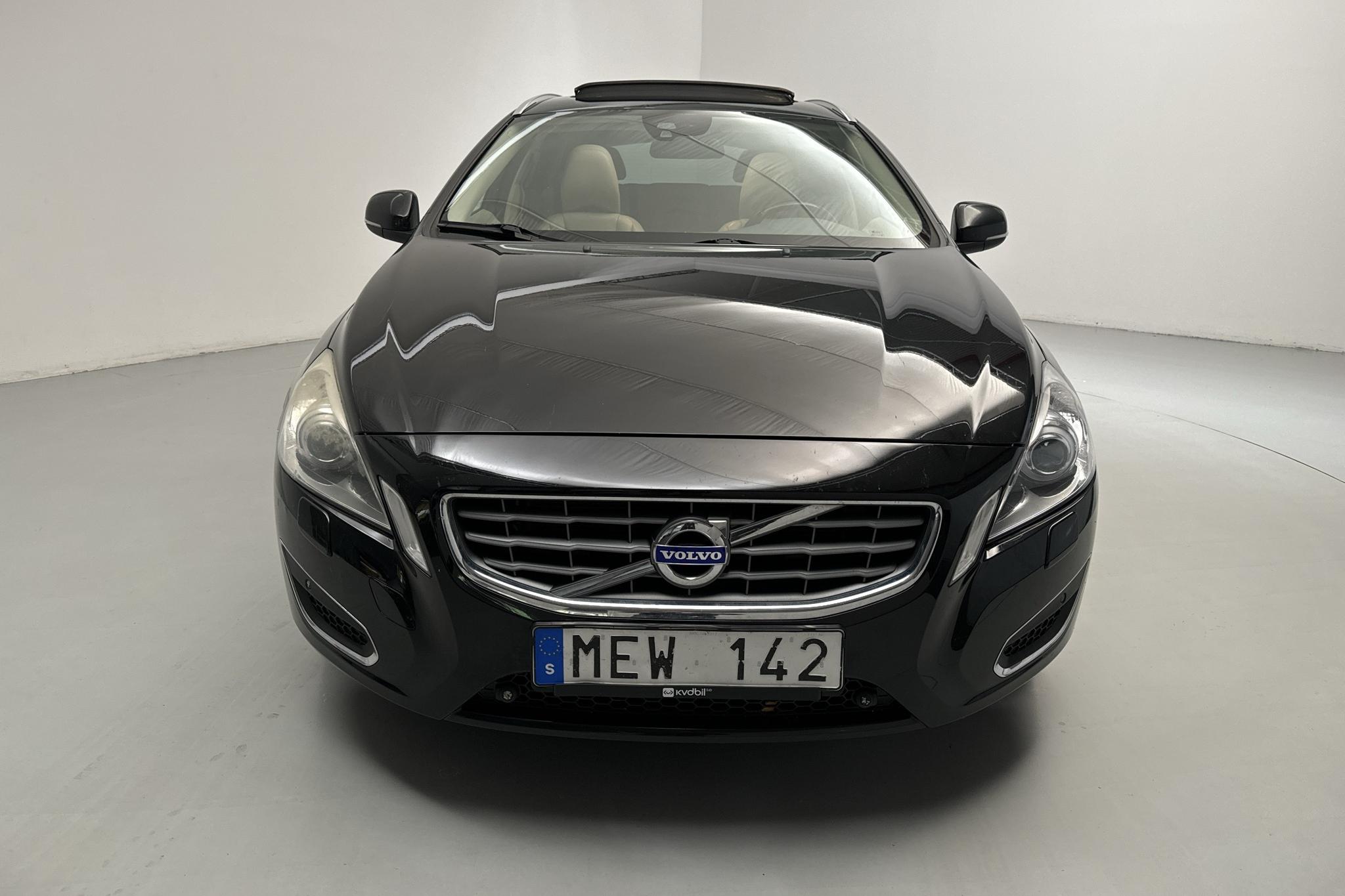 Volvo V60 D3 (163hk) - 170 160 km - Automatyczna - czarny - 2012