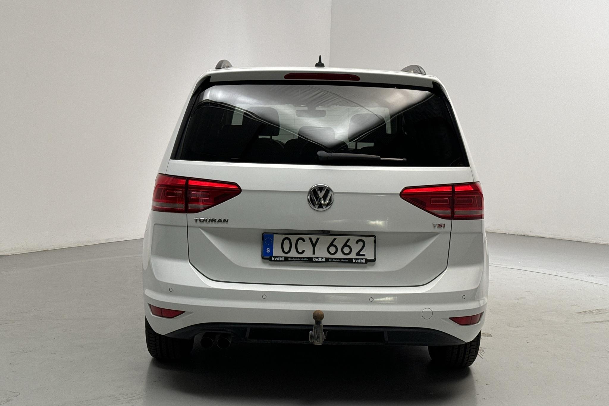 VW Touran 1.4 TSI (150hk) - 161 790 km - Manuaalinen - valkoinen - 2017