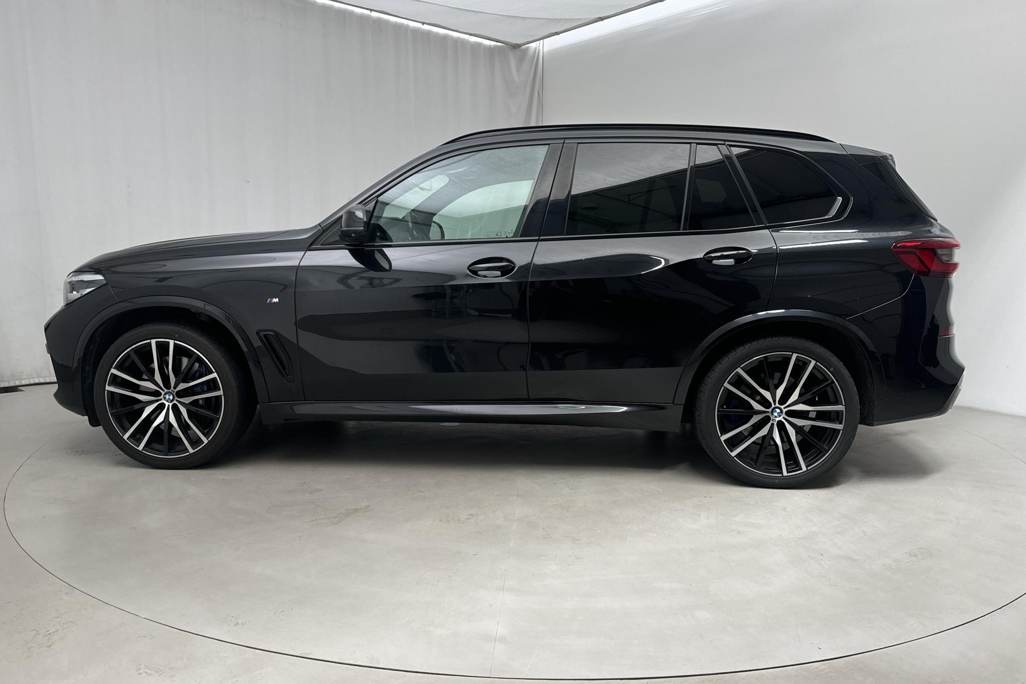 BMW X5 xDrive40i, G05 (340hk) - 121 040 km - Automatic - black - 2019