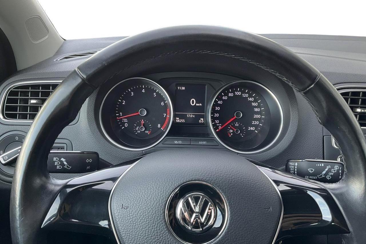 VW Polo 1.2 TSI 5dr (90hk) - 68 250 km - Käsitsi - must - 2017