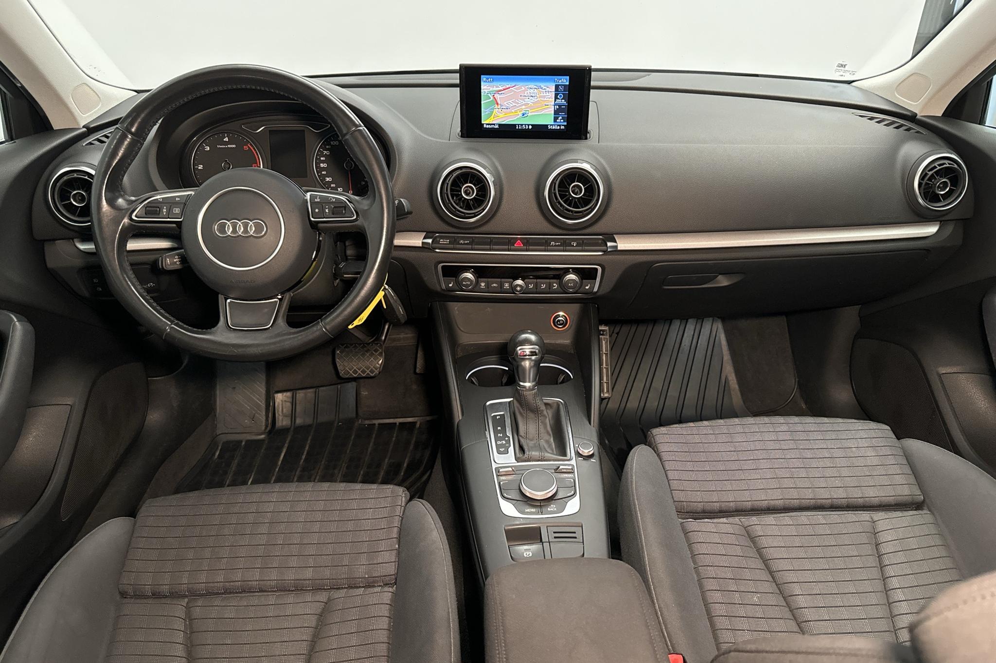 Audi A3 2.0 TDI Sportback (150hk) - 97 570 km - Automaattinen - hopea - 2015