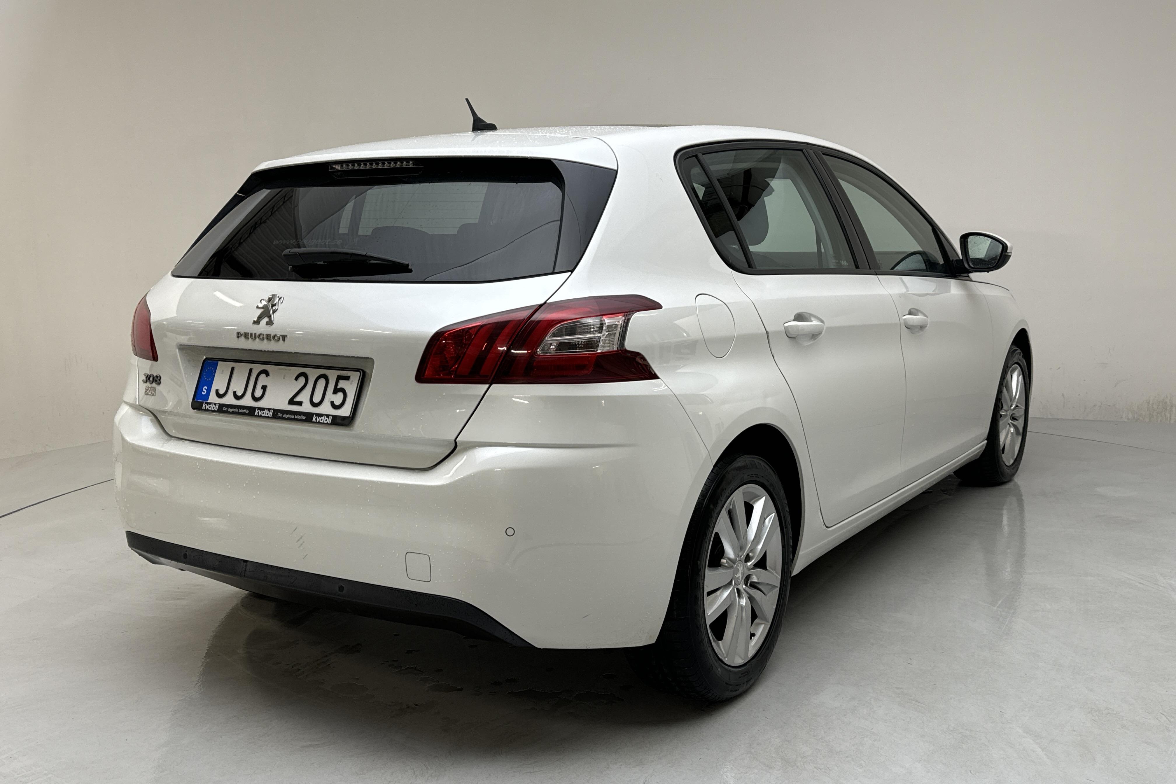 Peugeot 308 1.6 Turbo (125hk) - 103 900 km - Manual - white - 2014