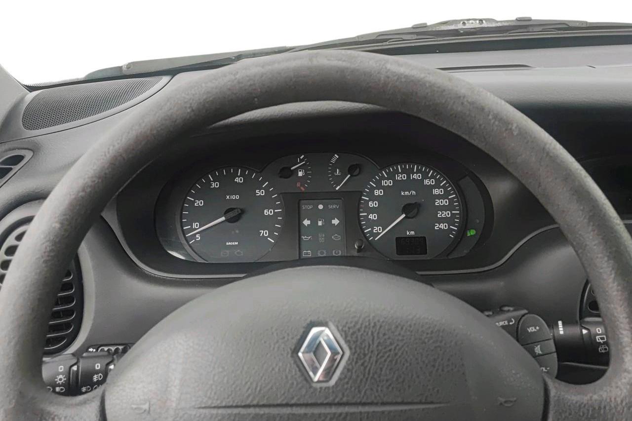 Renault Mégane 1.6 16V Kombi (107hk) - 69 300 km - Manualna - biały - 2003