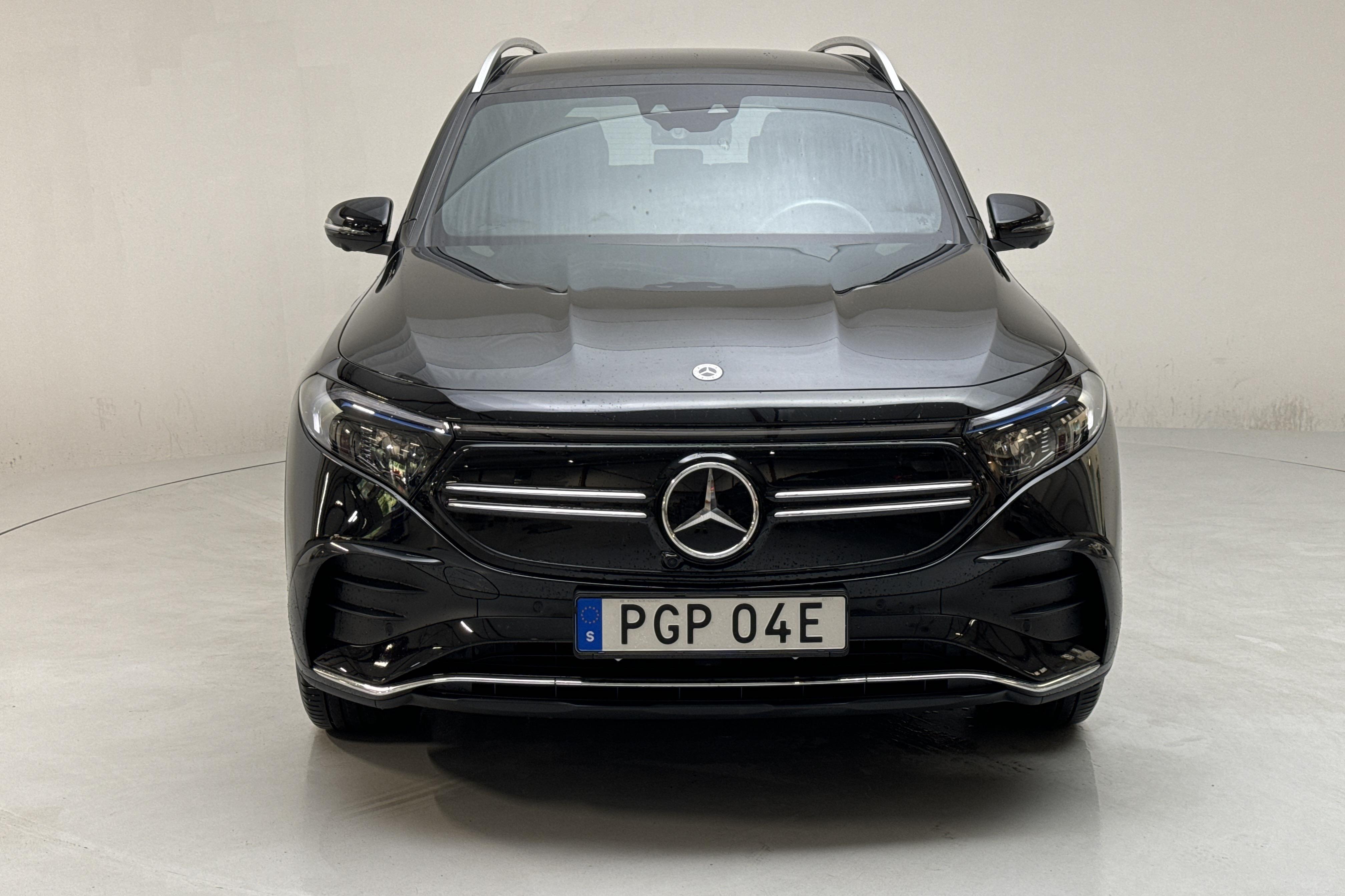 Mercedes EQB 300 4MATIC X243 (228hk) - 43 630 km - Automatyczna - czarny - 2022