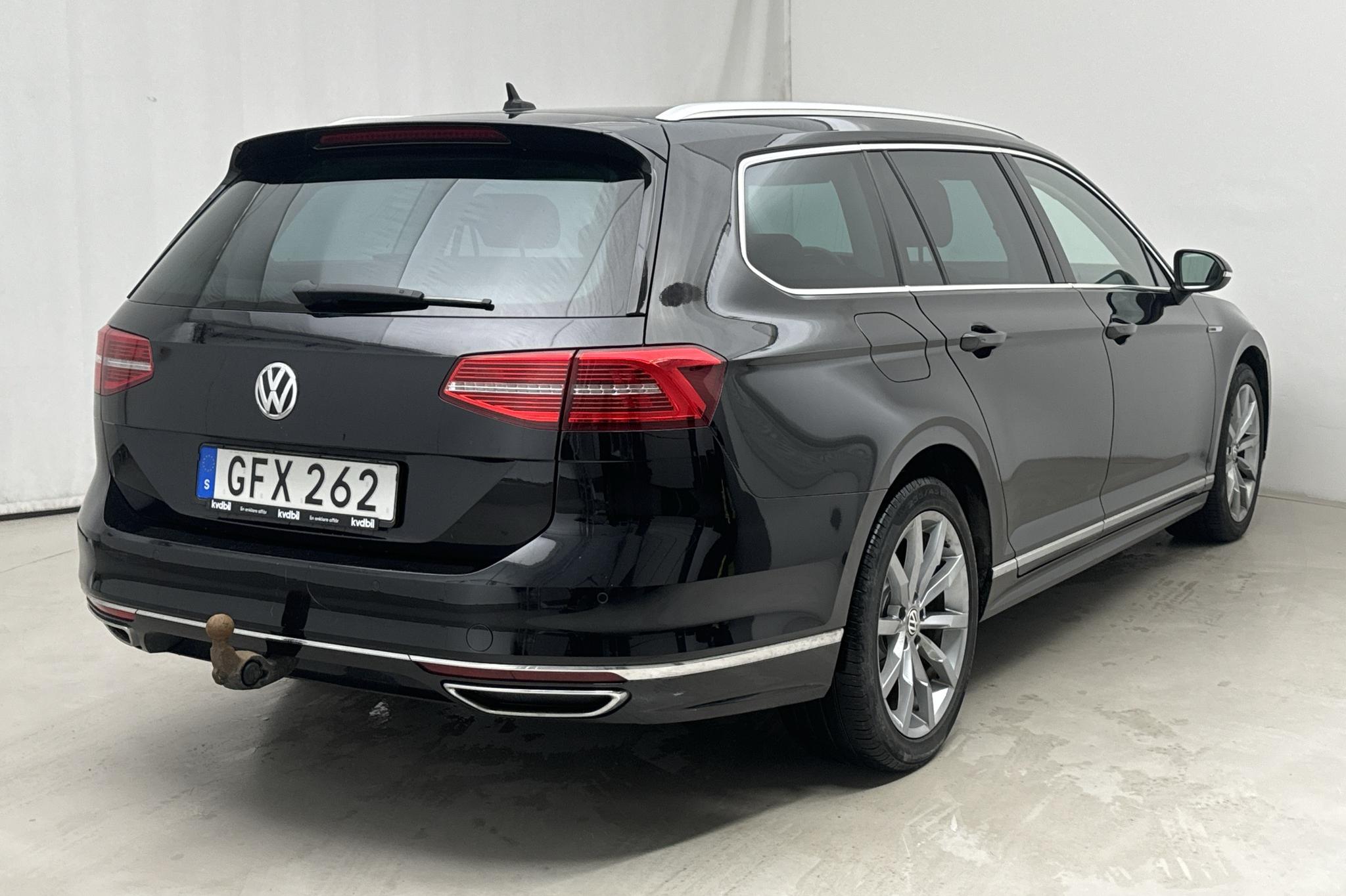 VW Passat 2.0 TDI Sportscombi 4MOTION (190hk) - 151 490 km - Automatyczna - czarny - 2018