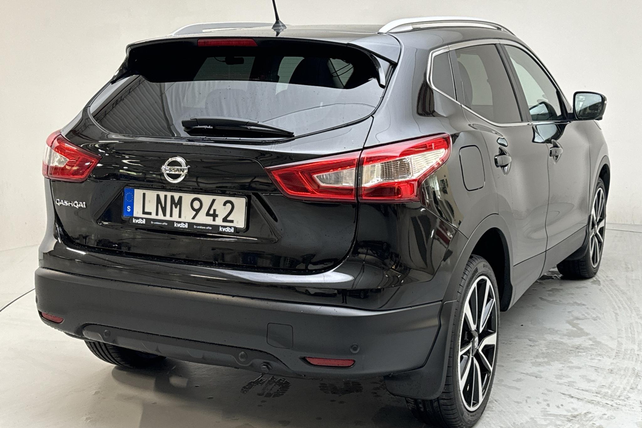 Nissan Qashqai 1.2 DIG-T XTRONIC-CVT (115hk) - 80 540 km - Automaatne - must - 2016