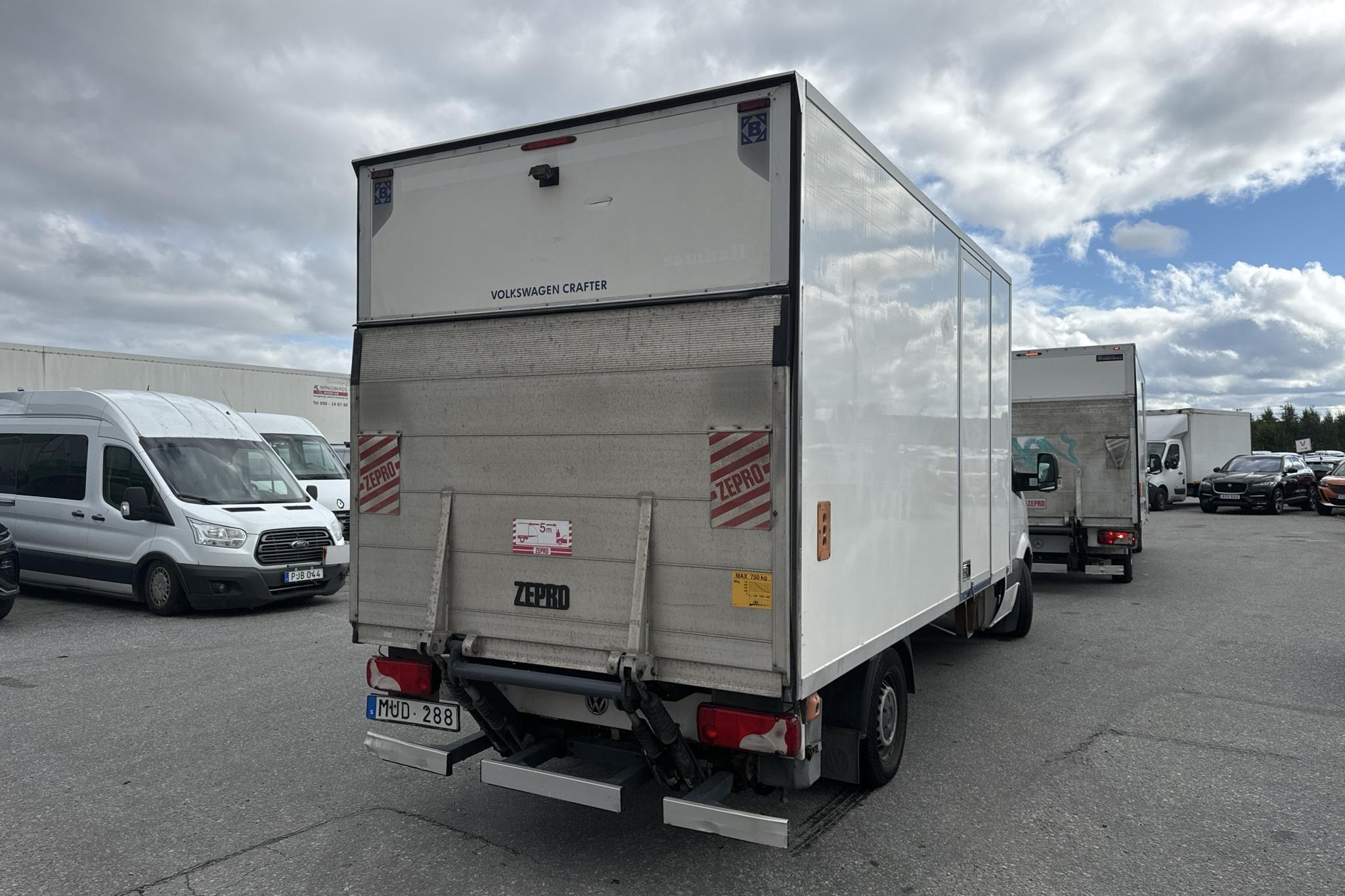 VW Crafter 35 2.0 TDI Volymskåp (163hk) - 135 040 km - Käsitsi - valge - 2012