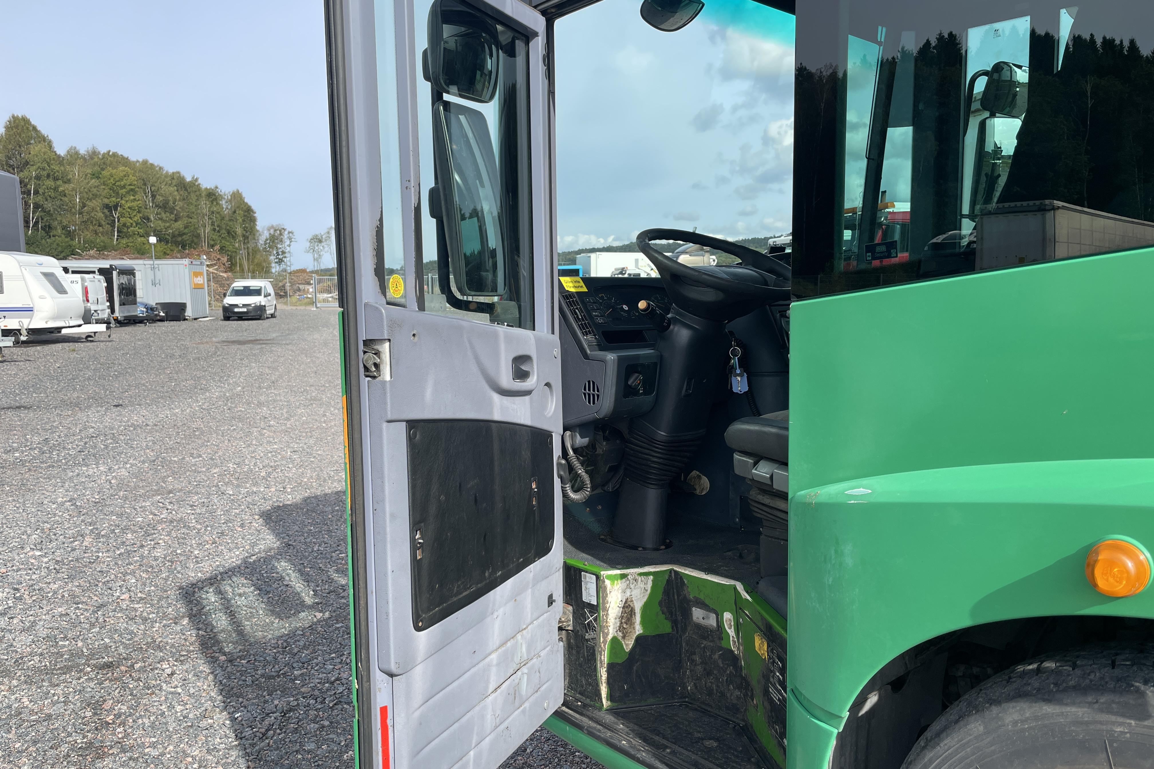 Mercedes Econic - 154 487 km - Automatic - green - 2012