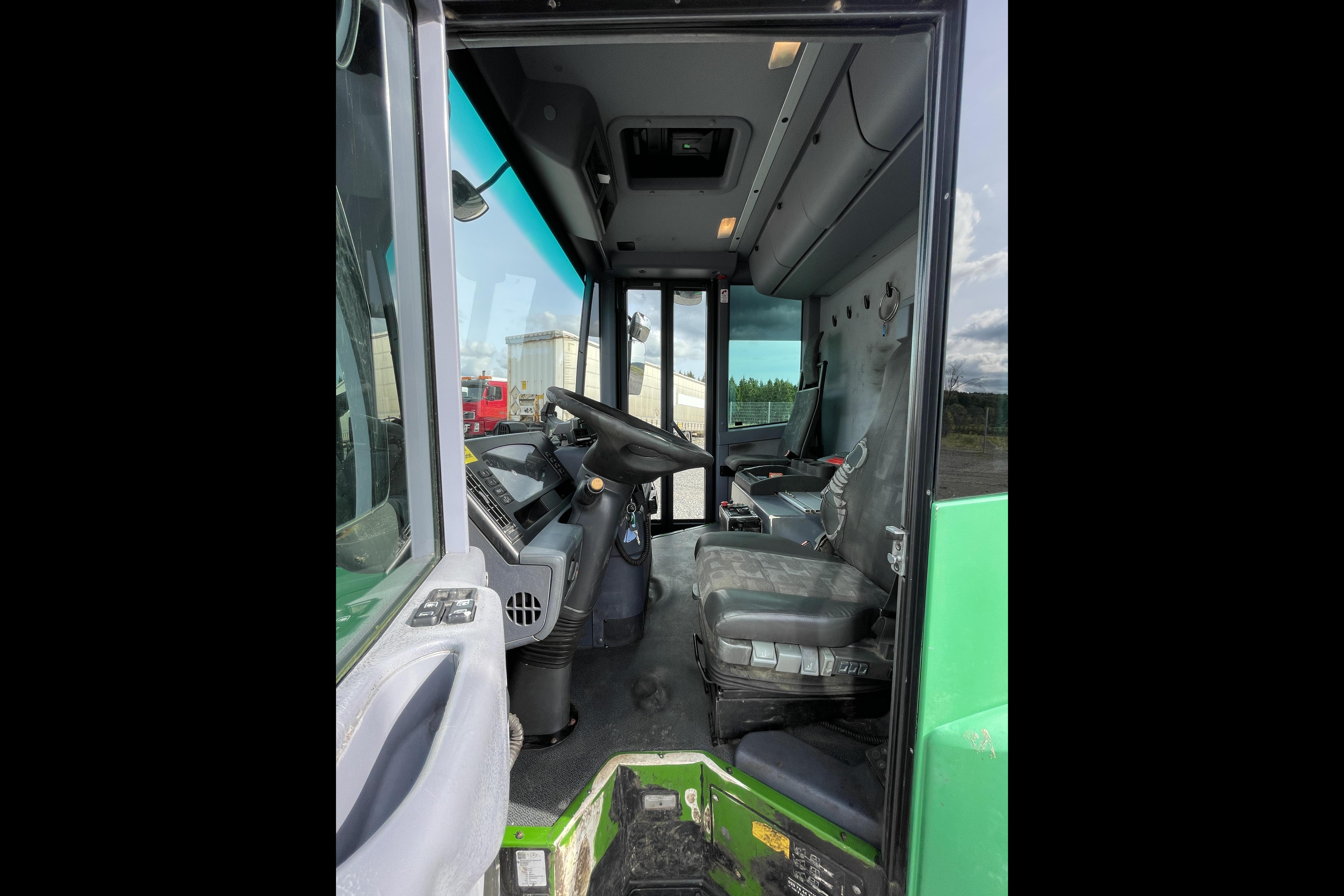 Mercedes Econic - 154 487 km - Automaatne - roheline - 2012