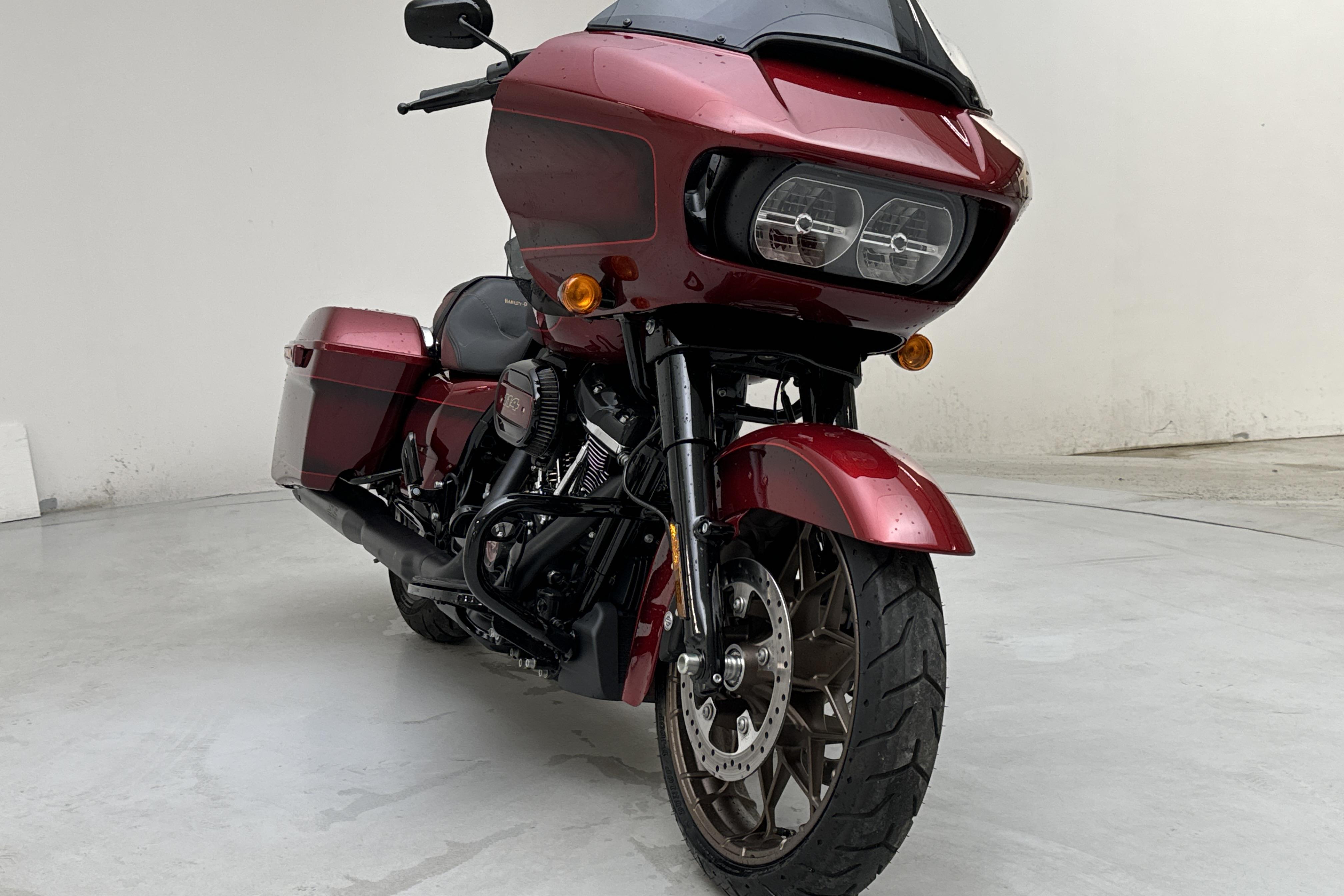 HARLEY-DAVIDSON Road Glide ANNIVERSARY Motorcykel - 134 mil - Manuell - röd - 2023