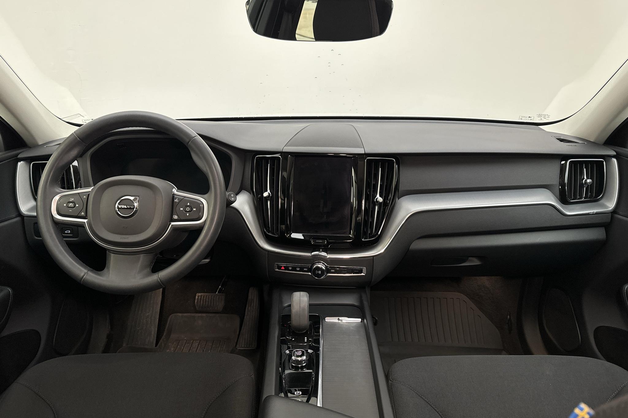 Volvo XC60 B5 2WD Mildhybrid, Bensin (250hk) - 72 060 km - Automatyczna - biały - 2022