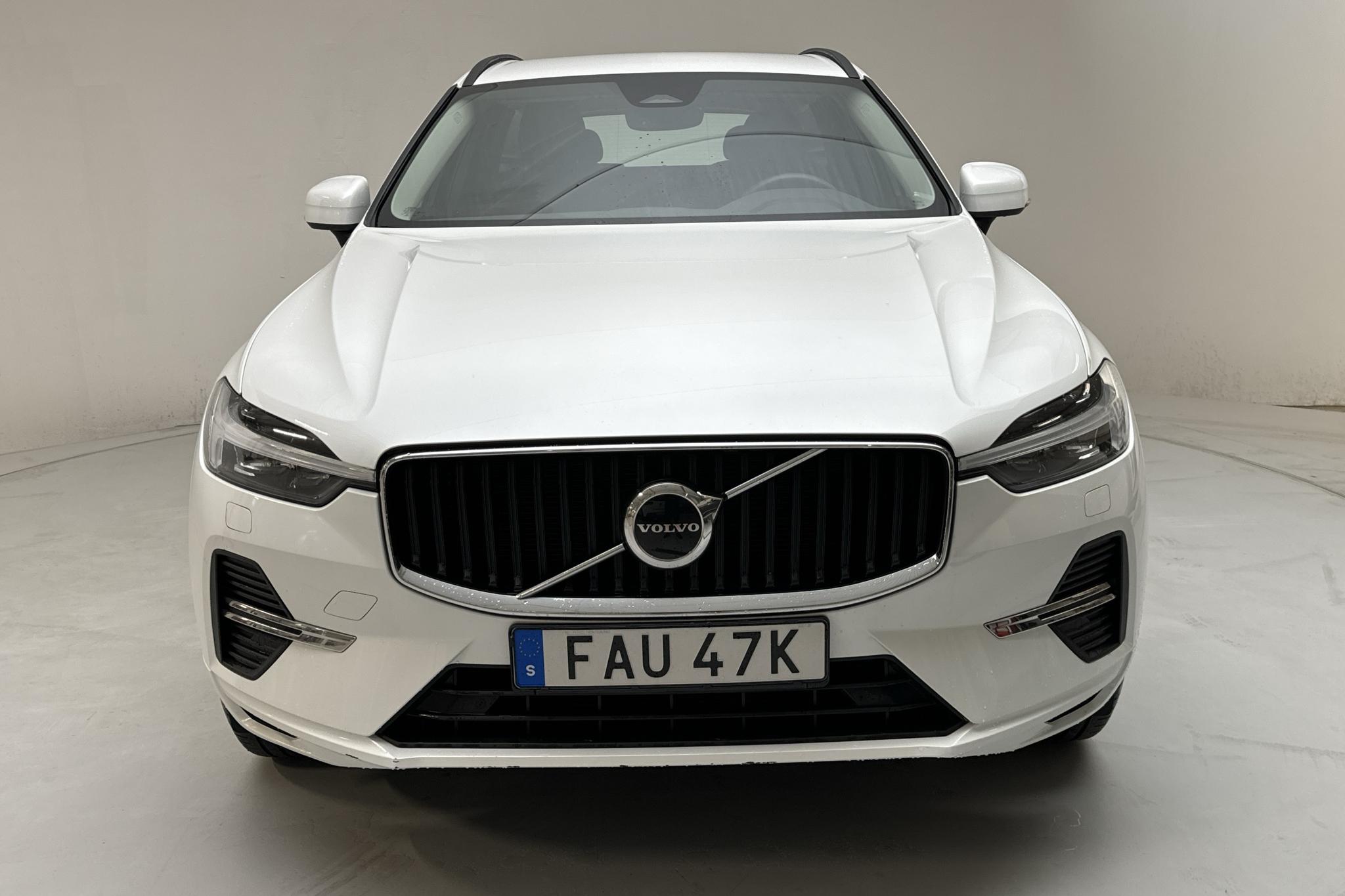 Volvo XC60 B5 2WD Mildhybrid, Bensin (250hk) - 72 060 km - Automaattinen - valkoinen - 2022