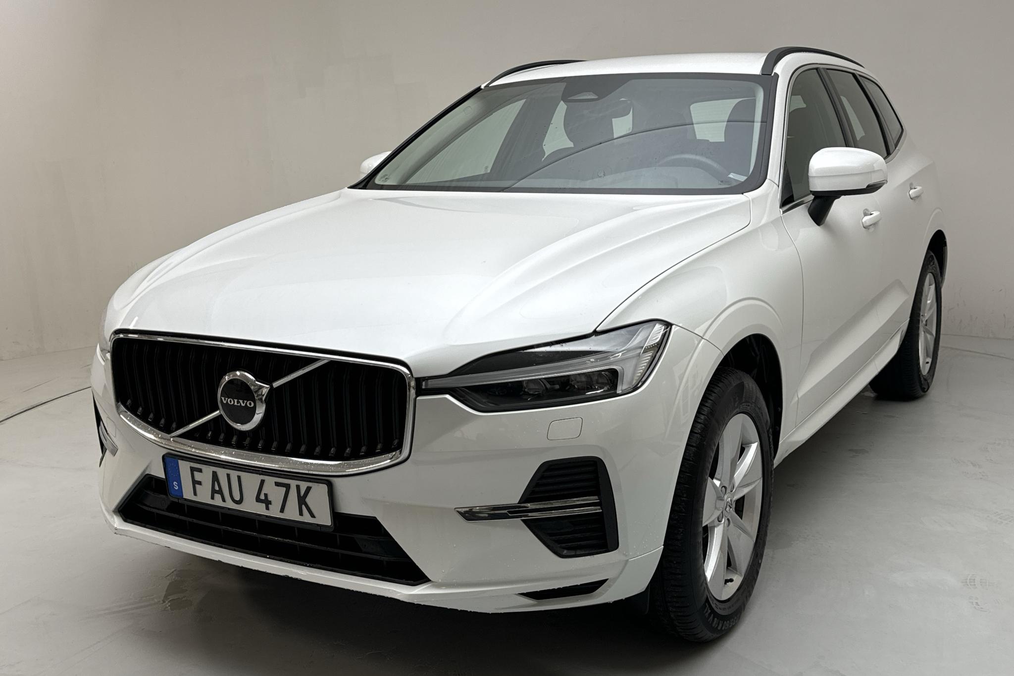 Volvo XC60 B5 2WD Mildhybrid, Bensin (250hk) - 72 060 km - Automaatne - valge - 2022