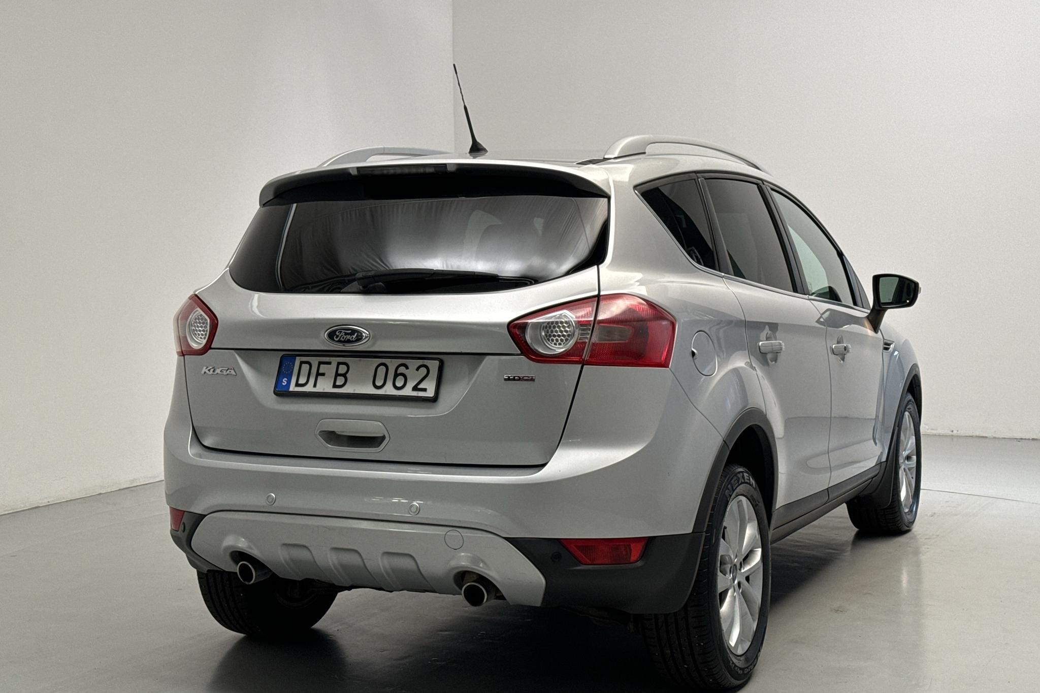 Ford Kuga 2.0 TDCi AWD (163hk) - 138 340 km - Automaatne - hall - 2011