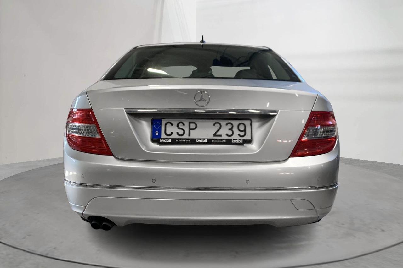 Mercedes C 180 Kompressor W204 (156hk) - 152 300 km - Automaattinen - hopea - 2009