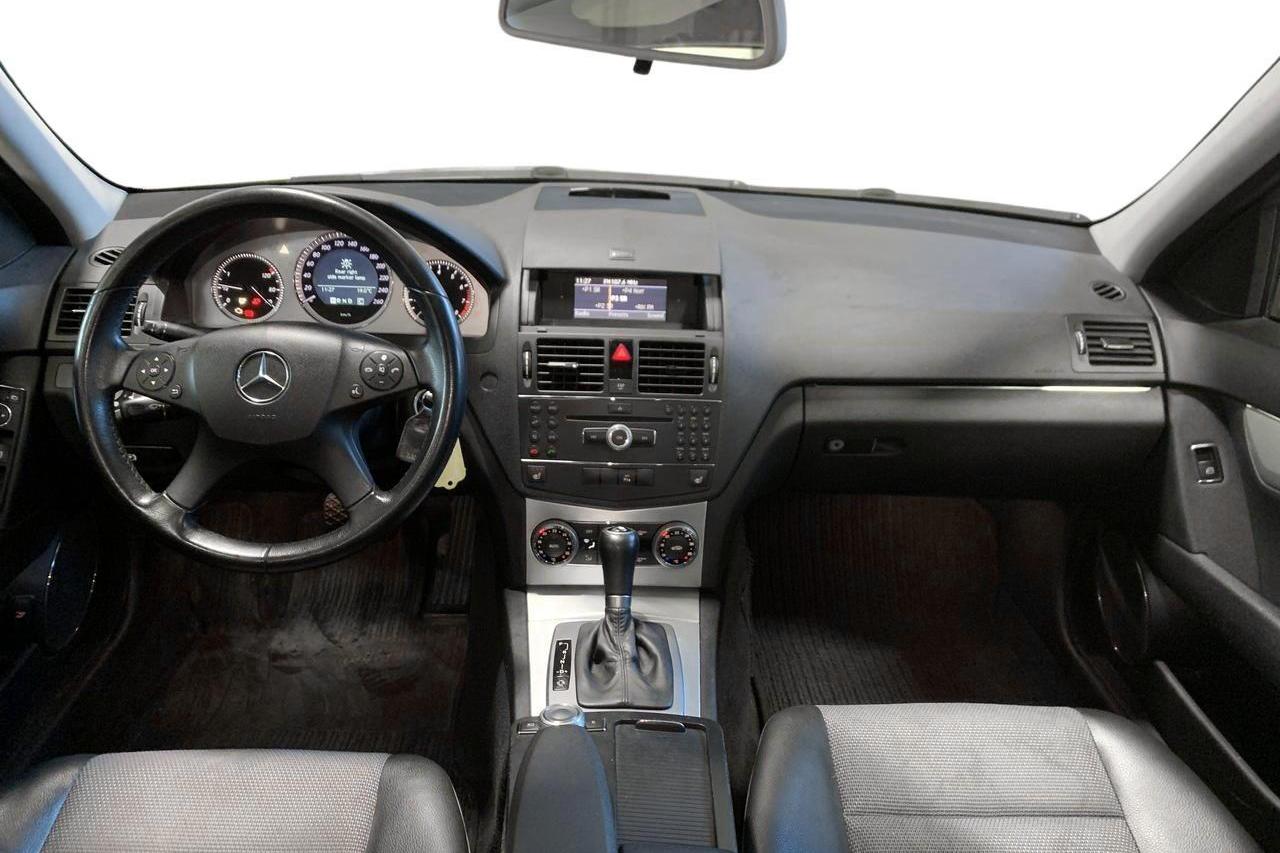 Mercedes C 180 Kompressor W204 (156hk) - 152 300 km - Automatic - silver - 2009