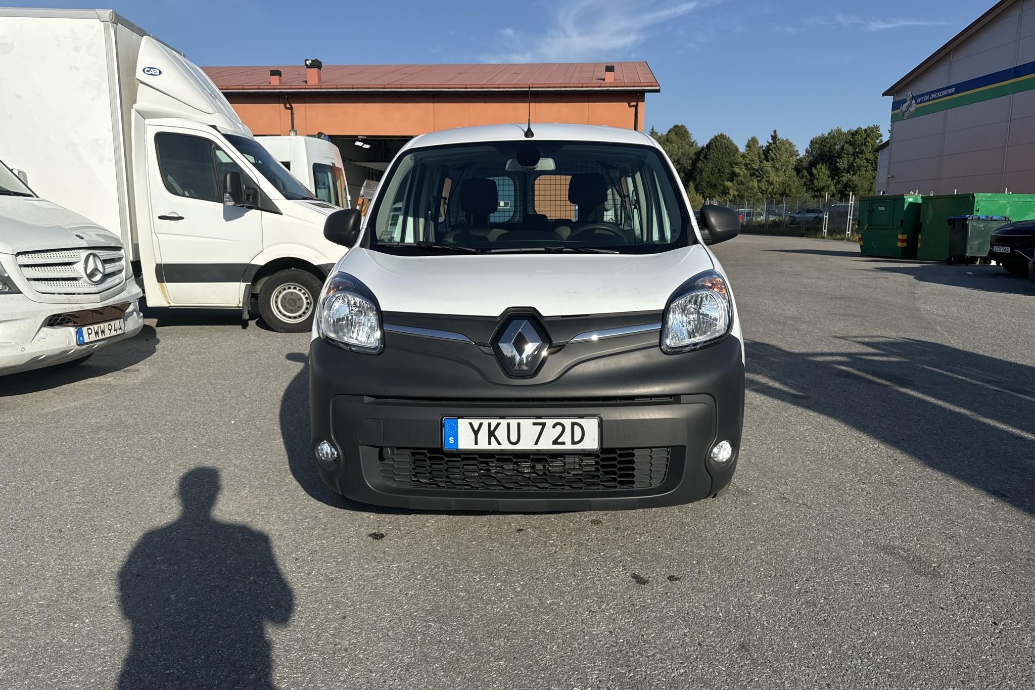 Renault Kangoo Z.E Power Plus 33 kWh Maxi Skåp (60hk) - 59 980 km - Automatyczna - biały - 2021