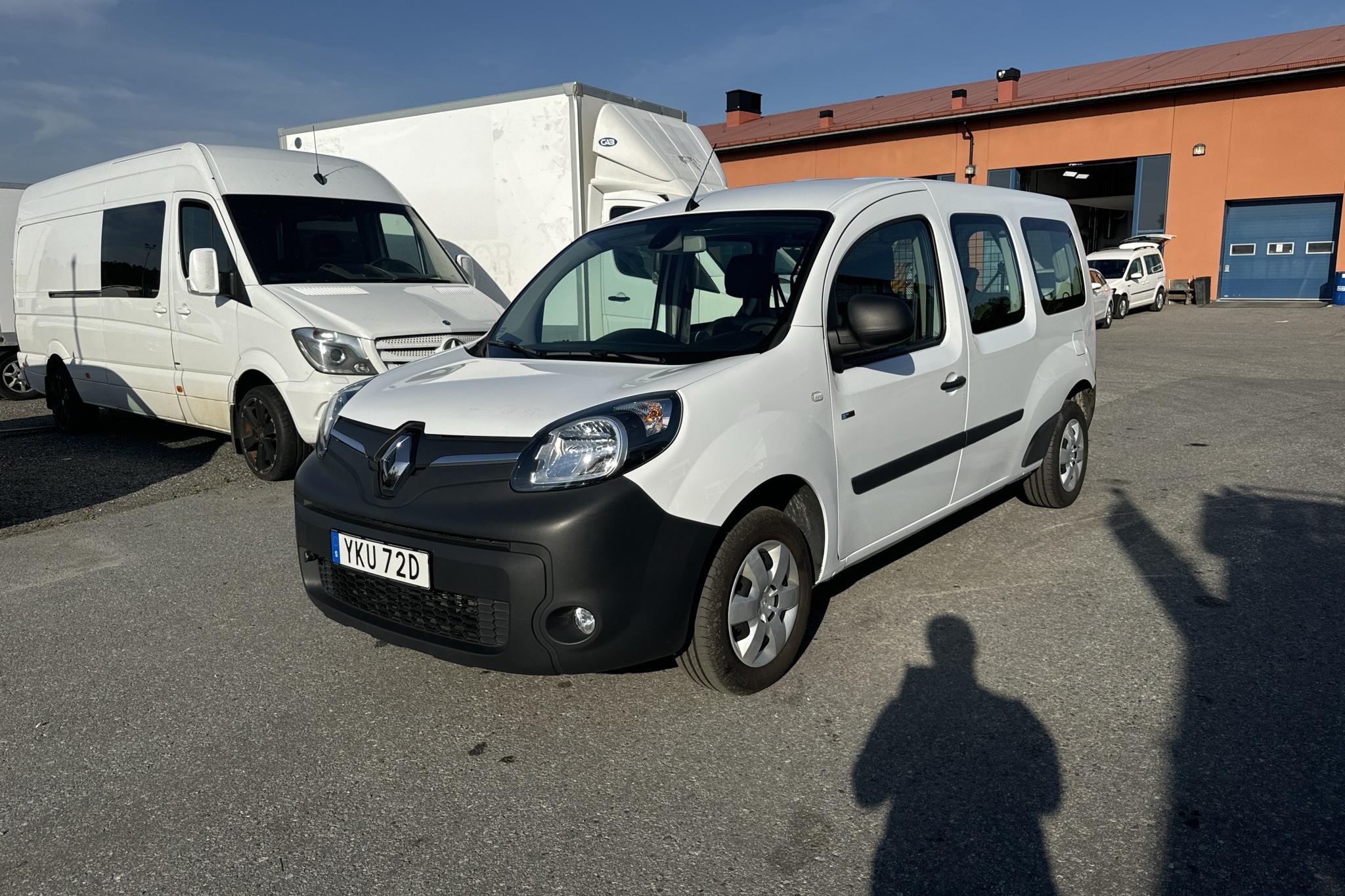 Renault Kangoo Z.E Power Plus 33 kWh Maxi Skåp (60hk) - 59 980 km - Automatyczna - biały - 2021