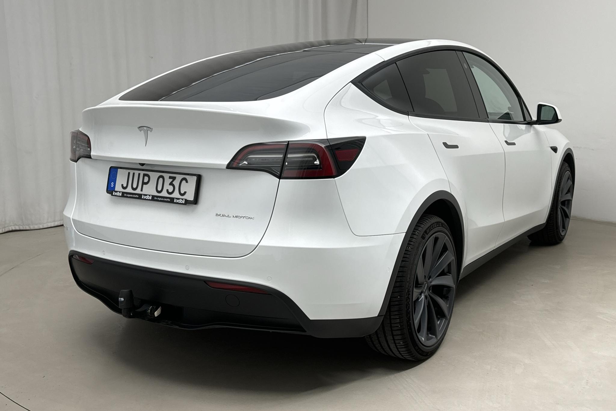 Tesla Model Y Long Range Dual Motor AWD - 100 520 km - Automatic - white - 2021