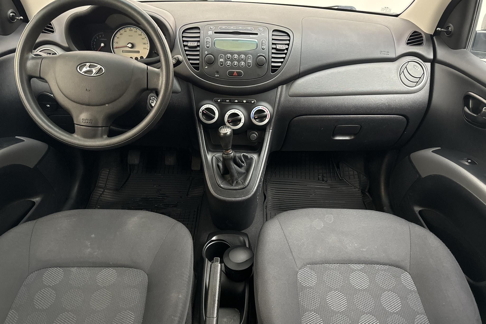 Hyundai i10 1.1 (67hk) - 129 620 km - Manuaalinen - musta - 2010