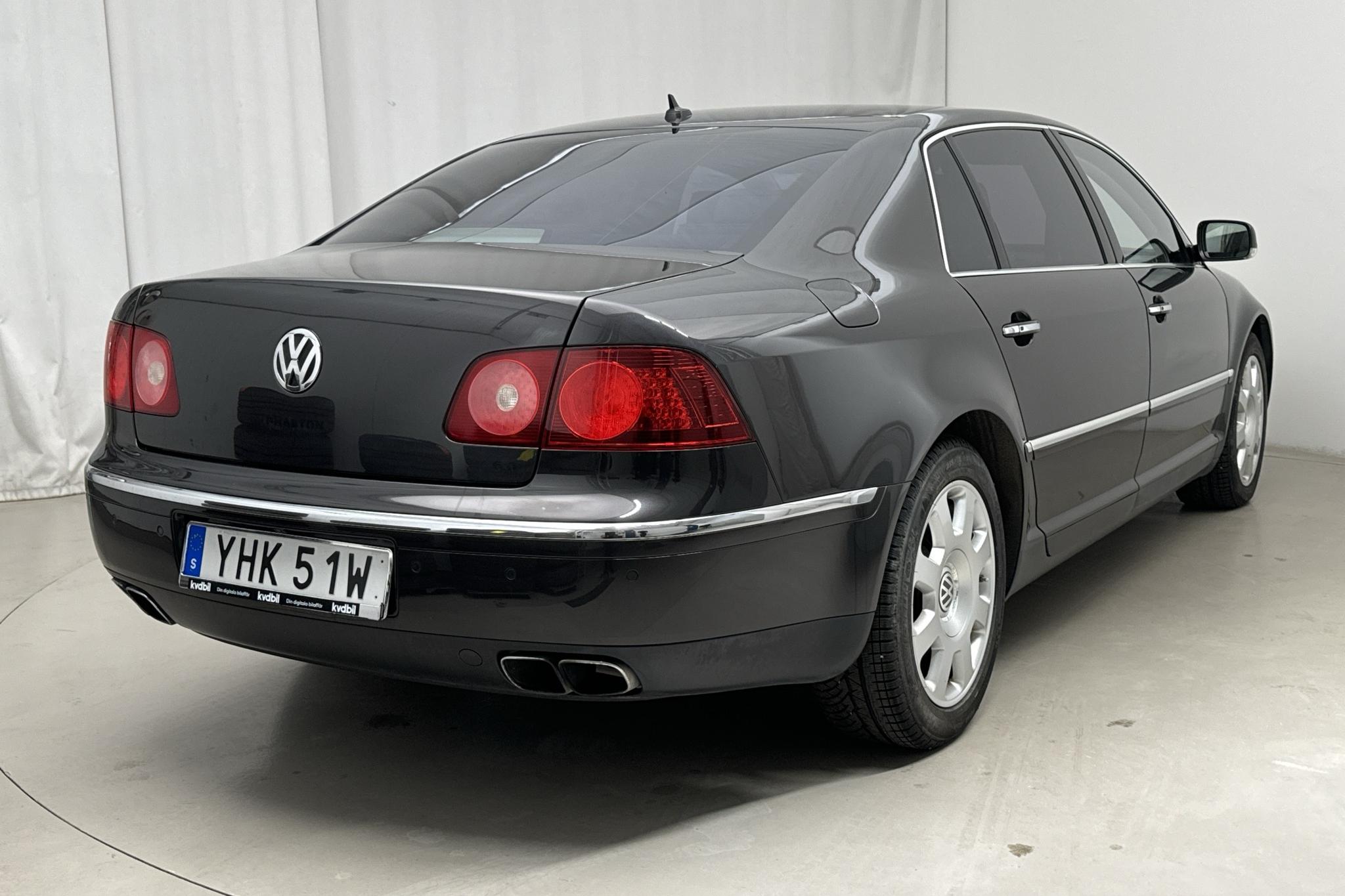 VW Phaeton 6.0 W12 (450hk) - 11 821 mil - Automat - Dark Brown - 2009